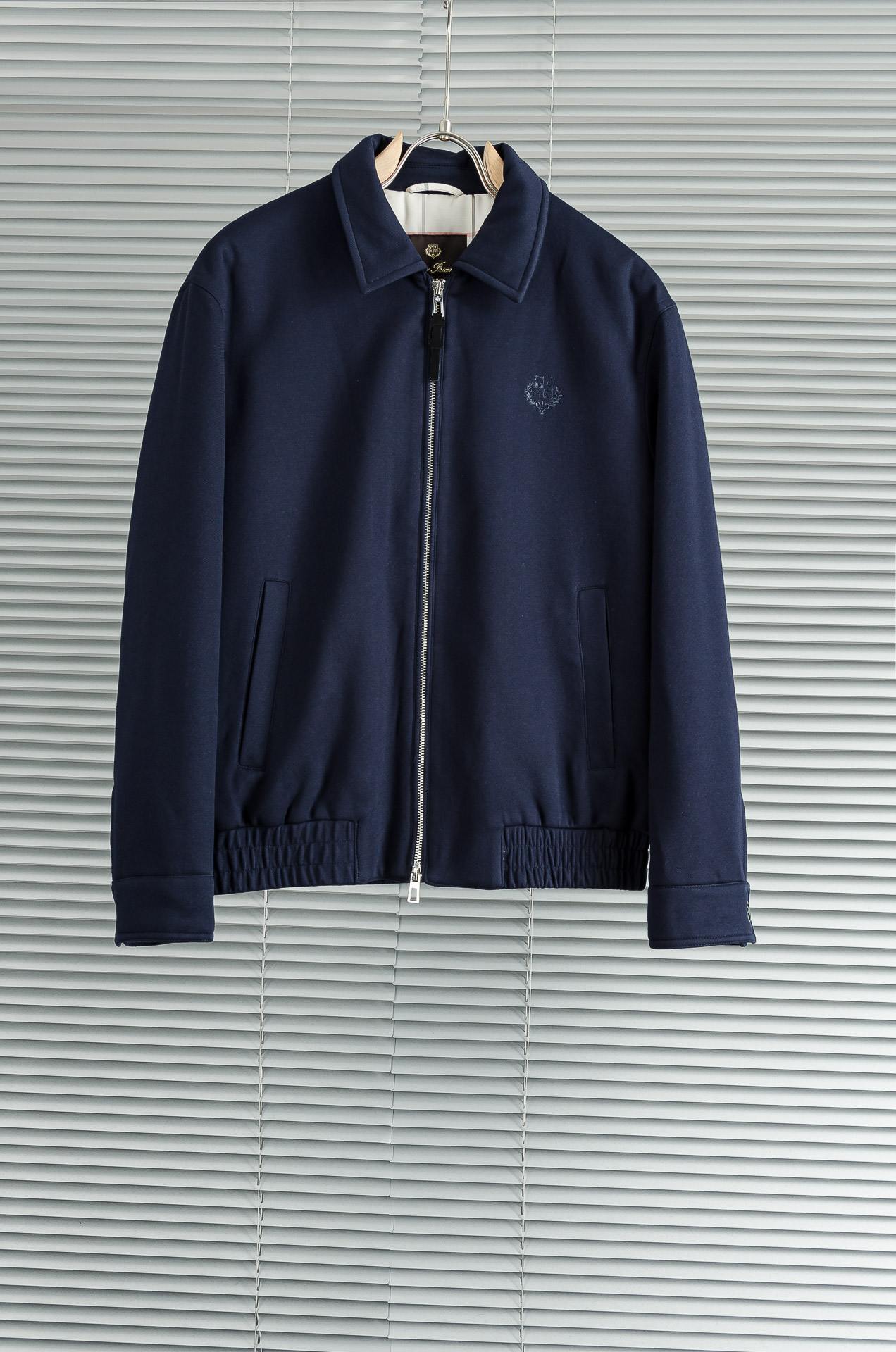 lP🆕 FW秋冬最新经典羊毛混纺翻领夹克外套#低调却不失细节，无论是搭配西装裤还是牛仔裤，都能穿出恰到好