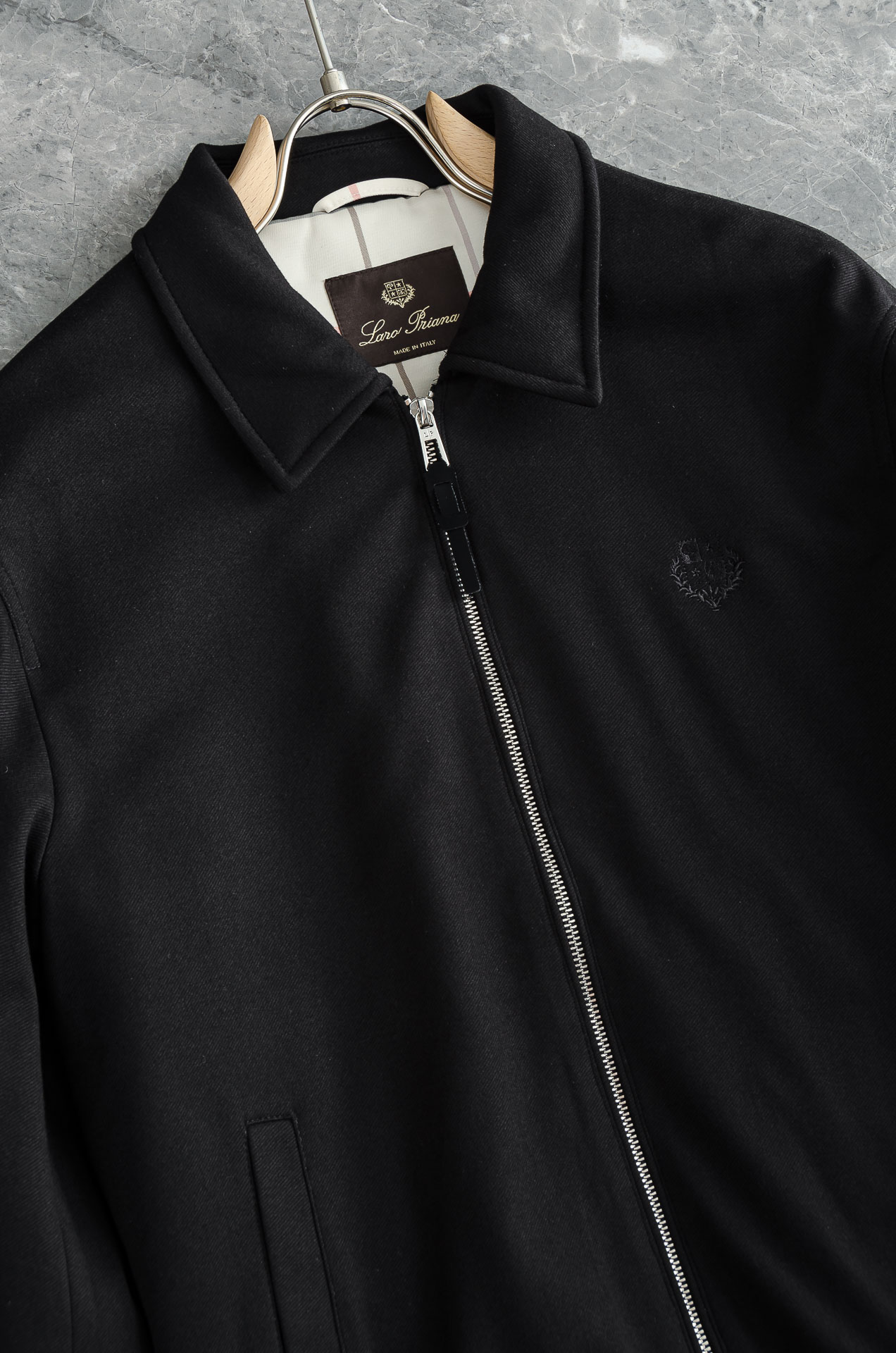 lP🆕 FW秋冬最新经典羊毛混纺翻领夹克外套#低调却不失细节，无论是搭配西装裤还是牛仔裤，都能穿出恰到好