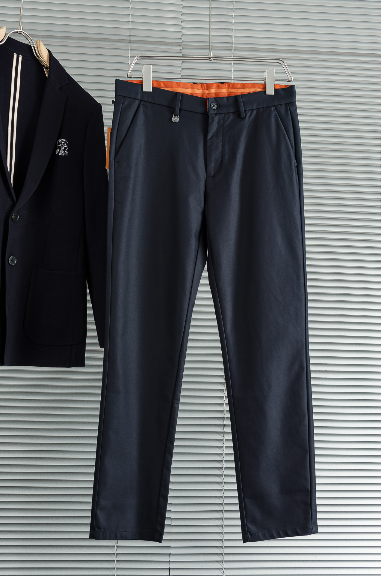 zegna杰尼亚25FW秋冬新款轻奢时尚定制休闲西裤，简洁干练的风格，精致卓越的品质男装，每款的设计点跟