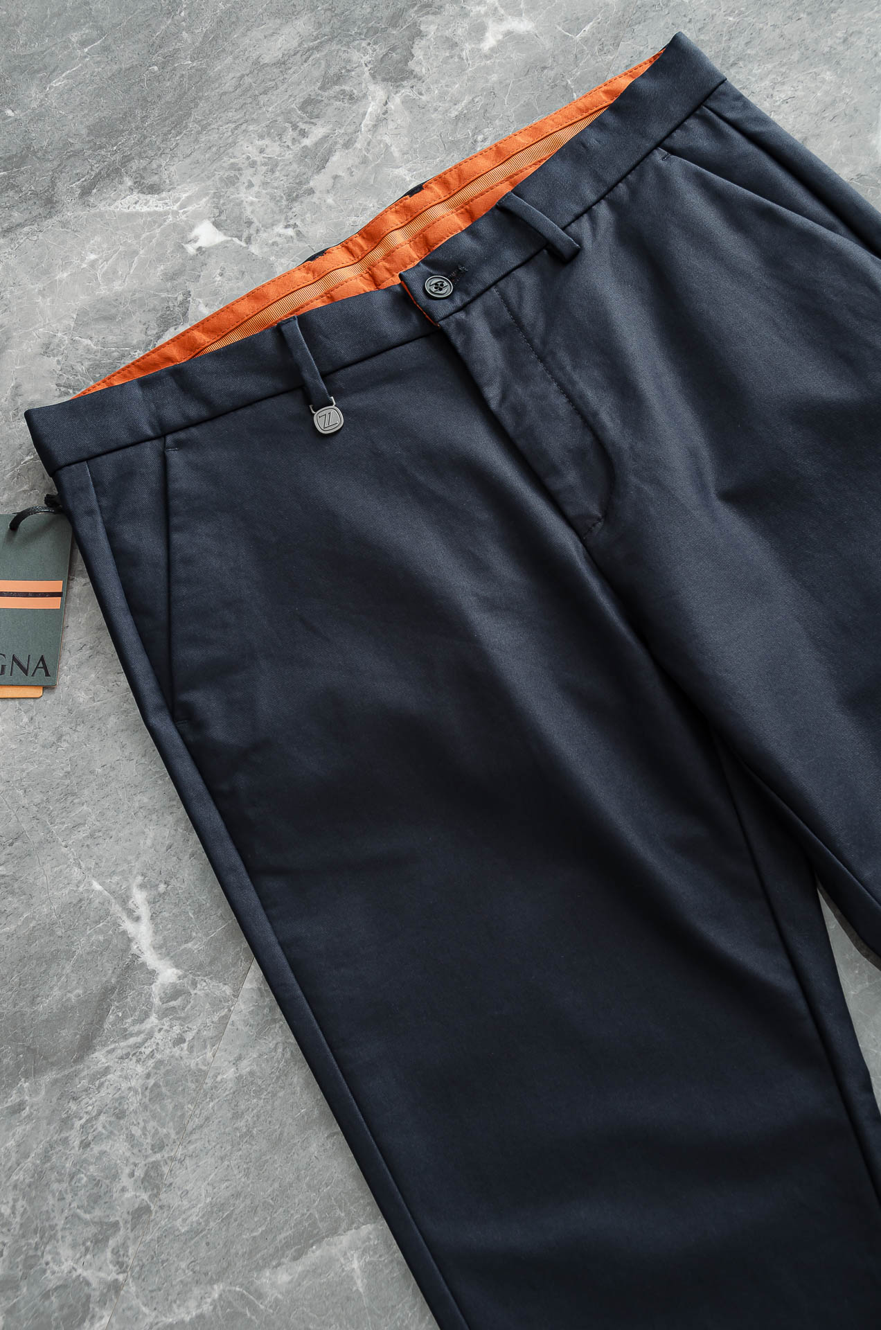 zegna杰尼亚25FW秋冬新款轻奢时尚定制休闲西裤，简洁干练的风格，精致卓越的品质男装，每款的设计点跟