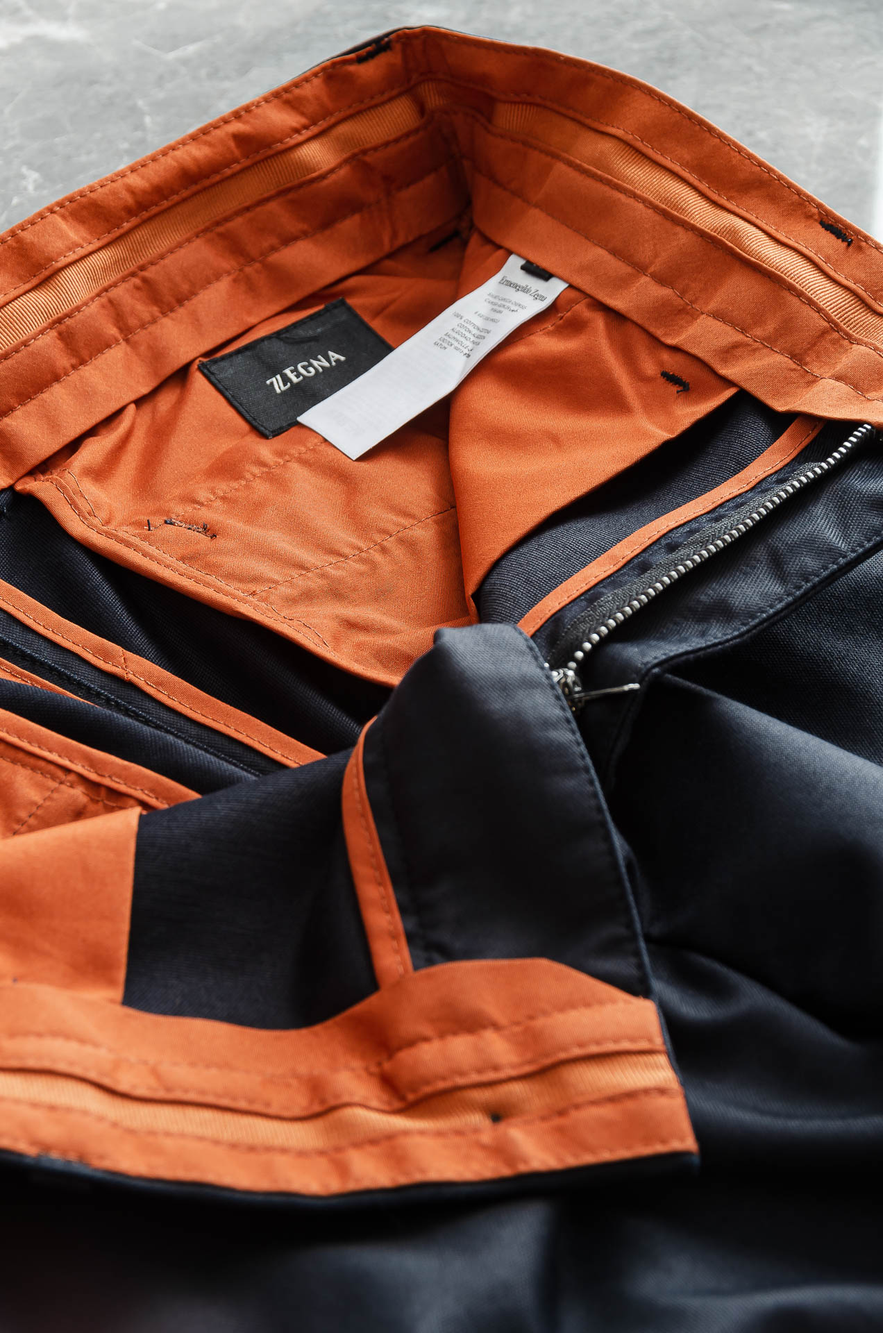 zegna杰尼亚25FW秋冬新款轻奢时尚定制休闲西裤，简洁干练的风格，精致卓越的品质男装，每款的设计点跟