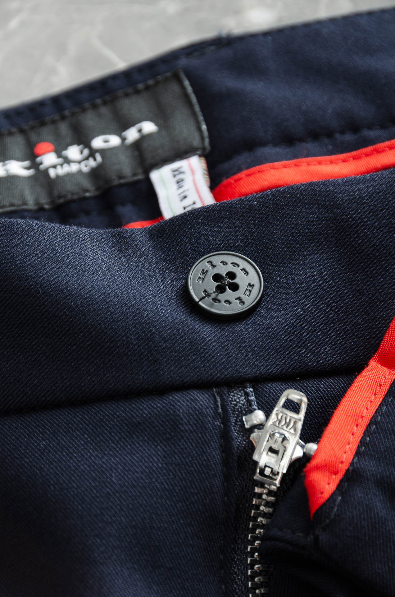 Kiton25FW秋冬新款轻奢时尚定制休闲西裤，简洁干练的风格，精致卓越的品质男装，每款的设计点跟舒适度