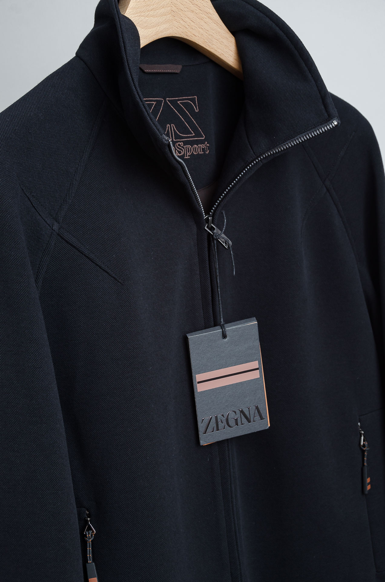 ☀️☀️杰尼#亚zegn/a 2025FW秋冬最新经典立领夹克外套#立领设计提升保暖性，还带点复古感，多