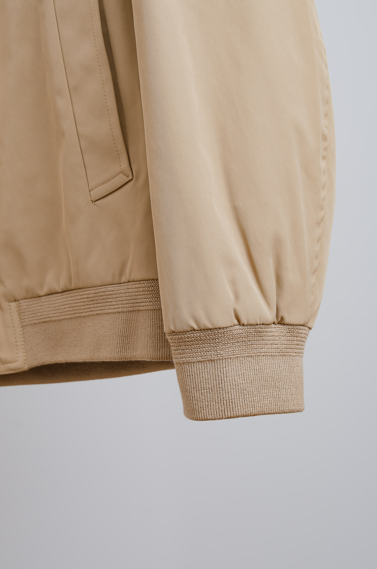 ☀️☀️25FW秋冬最新出品 棉质BUR王牌尖货， 原厂原料棉纺厂特供长绒精纺棉质混纺斜纹材质打造。内侧