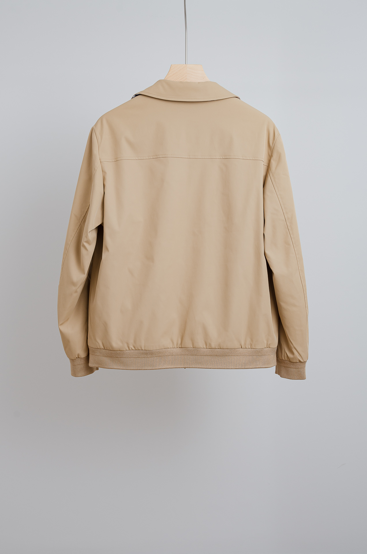 ☀️☀️25FW秋冬最新出品 棉质BUR王牌尖货， 原厂原料棉纺厂特供长绒精纺棉质混纺斜纹材质打造。内侧