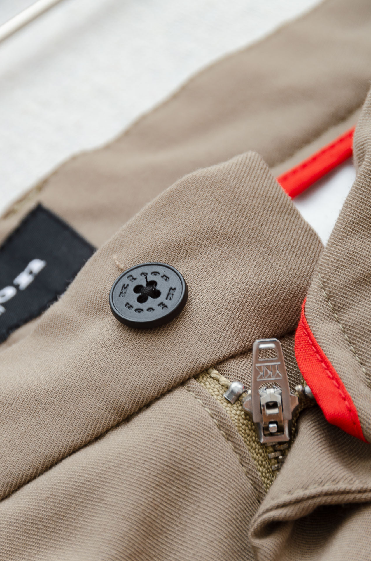 Kiton25FW秋冬新款轻奢时尚定制休闲西裤#简洁干练的风格，精致卓越的品质男装，每款的设计点跟舒适度