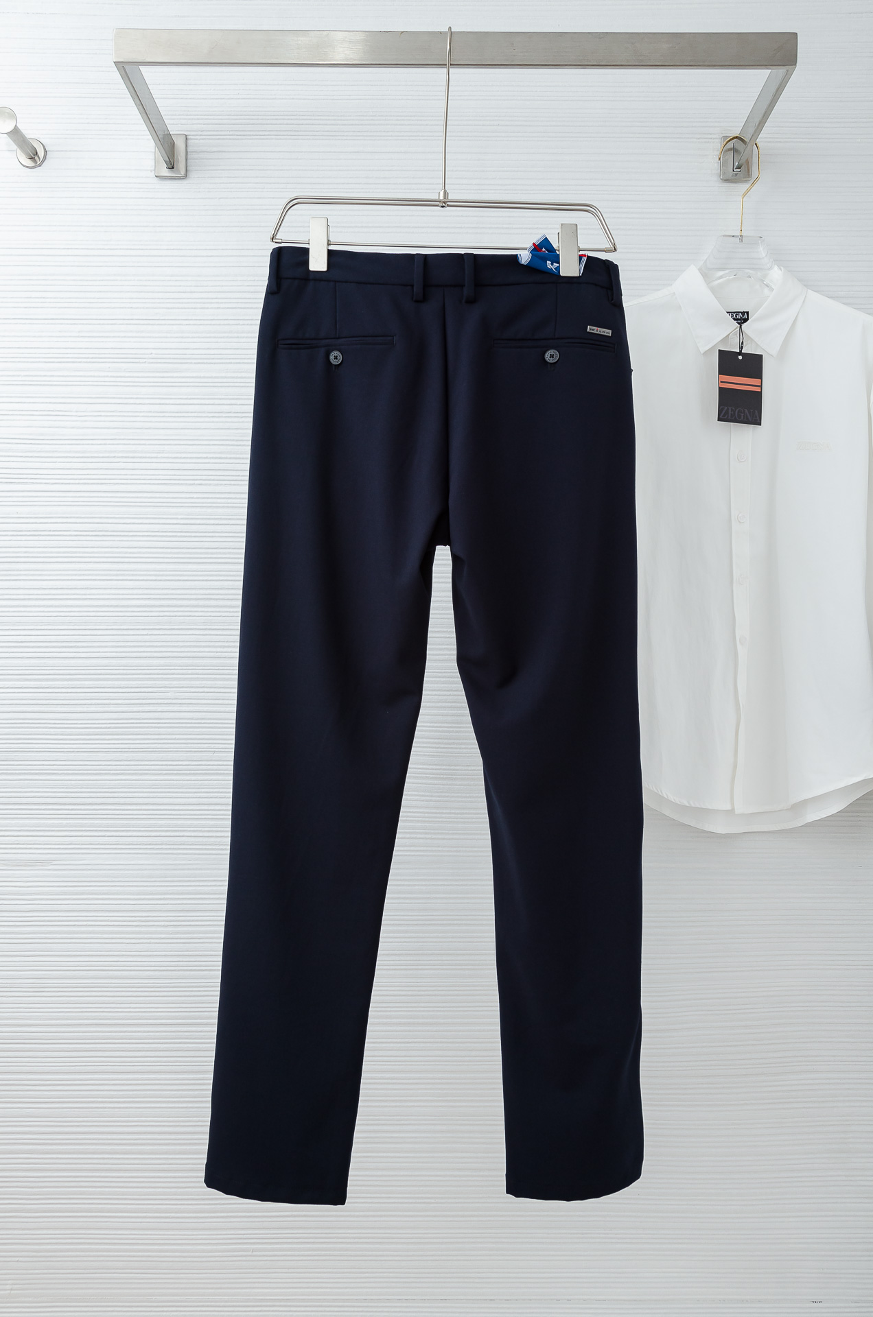 Kiton25FW秋冬新款轻奢时尚定制休闲西裤#简洁干练的风格，精致卓越的品质男装，每款的设计点跟舒适度