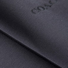 COACH 2025FW新品 立体刺绣修饰弹力抽绳腰头男士休闲舒适直筒长裤其匠心打造,毋庸置疑的极品重磅 COACH 2025FW新品 立体刺绣修饰弹力抽绳腰头男士休闲舒适直筒长裤其匠心打造,毋庸置疑的极品重磅