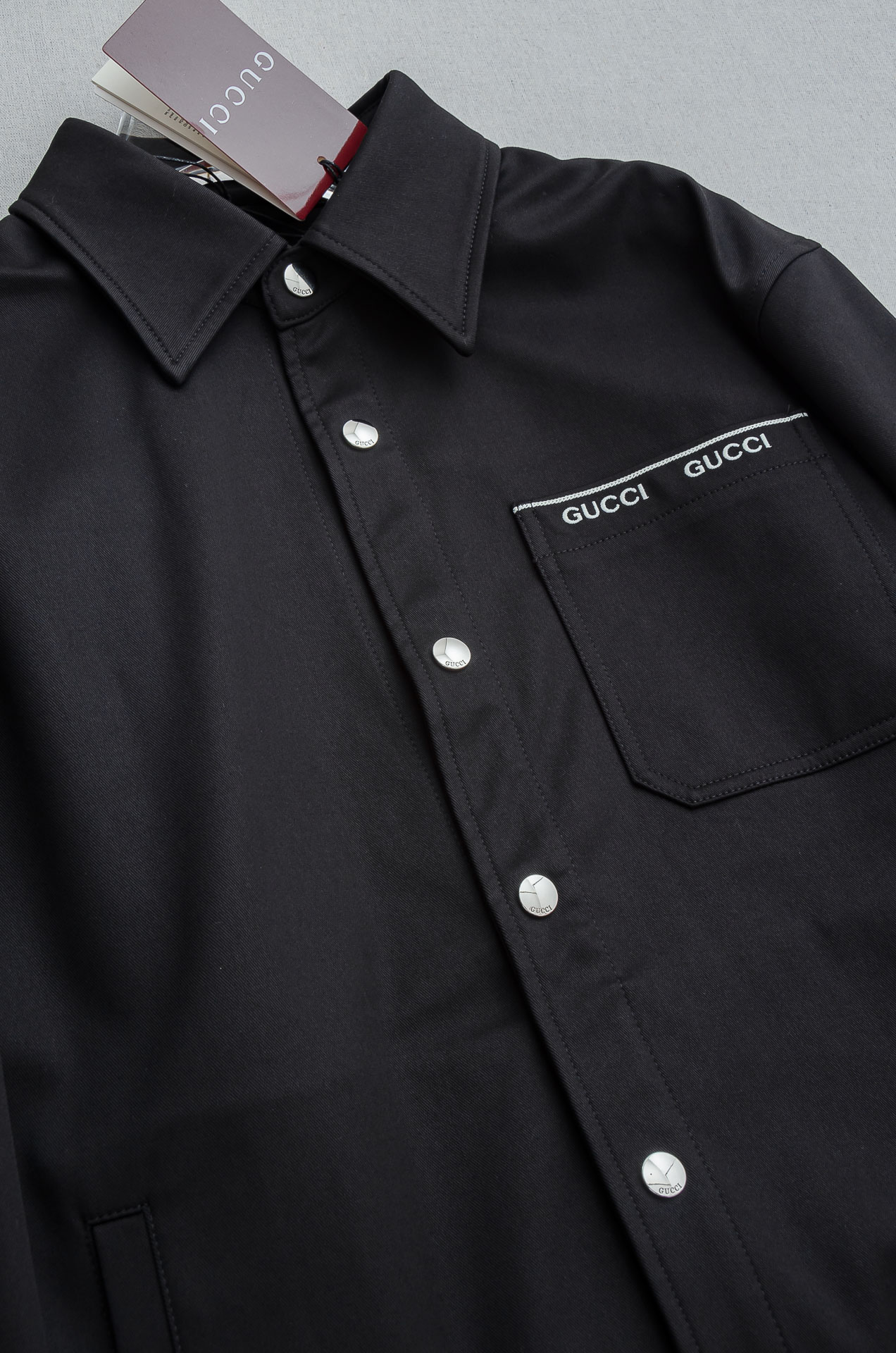 Gu#cci 2026FW最新休闲套装#【单排扣翻领夹克外套+直筒休闲裤】面料采用21.3%聚酯纤维+3