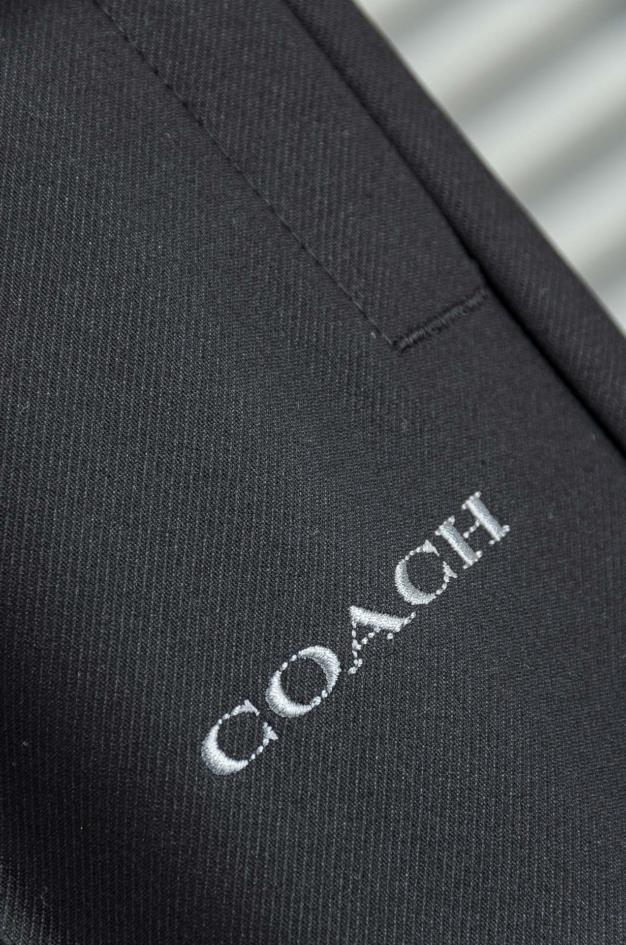 COACH 2025FW新品 立体刺绣修饰弹力抽绳腰头男士休闲舒适直筒长裤其匠心打造，毋庸置疑的极品重磅