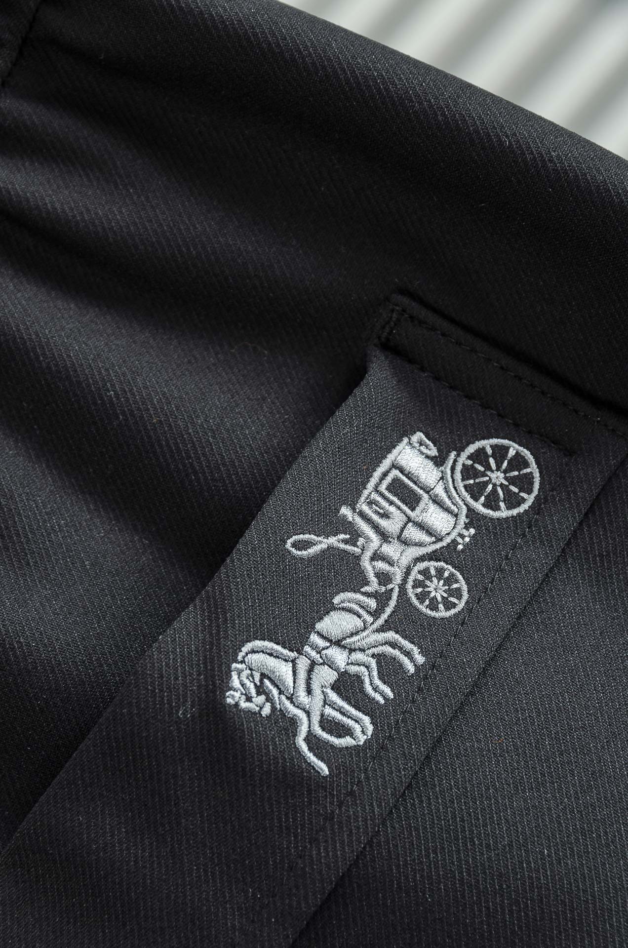 COACH 2025FW新品 立体刺绣修饰弹力抽绳腰头男士休闲舒适直筒长裤其匠心打造，毋庸置疑的极品重磅