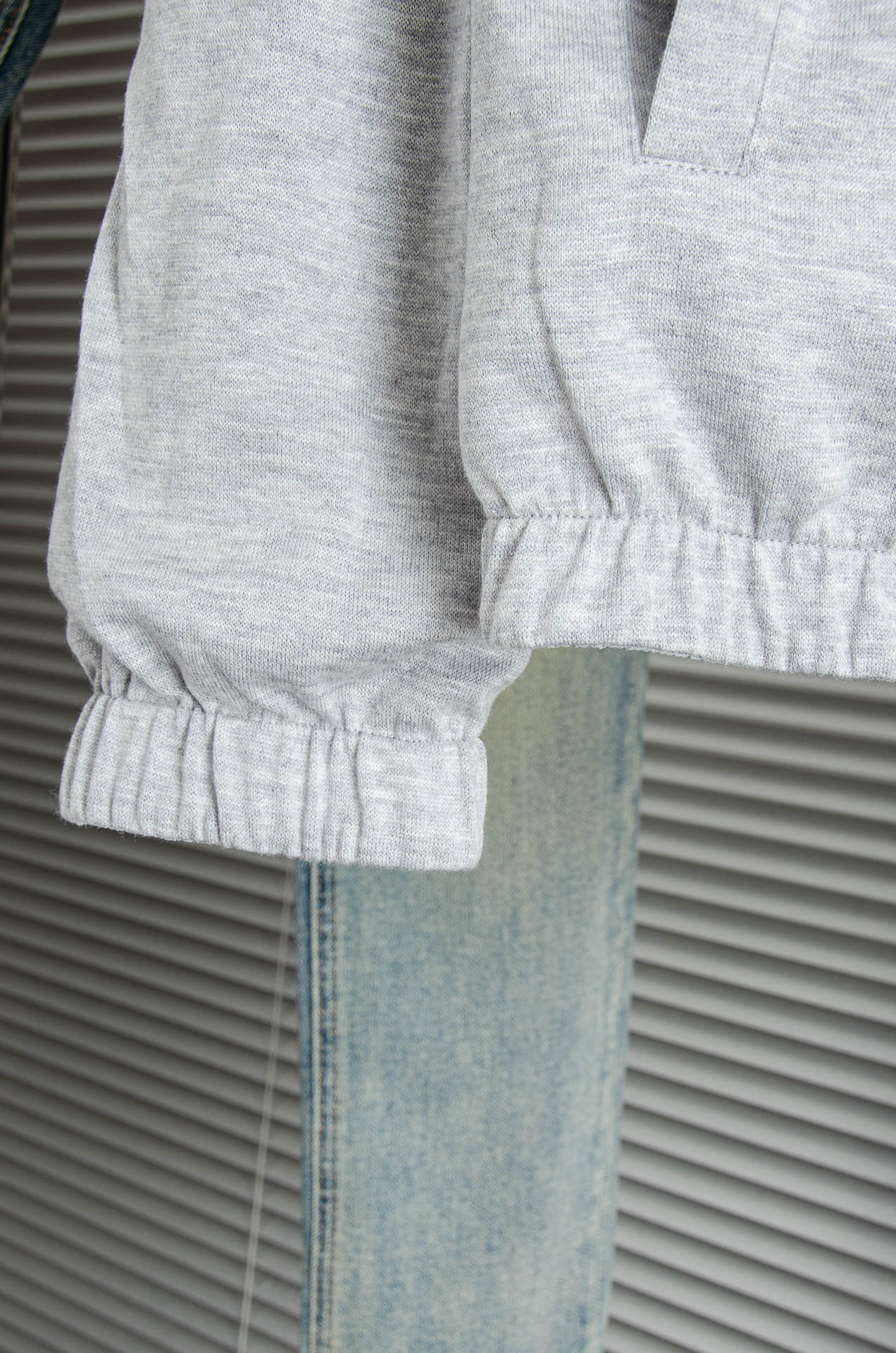 kiton 双面设计A面羊毛+羊绒B面高支高密定织三防面料呈现不同质感风格！双面穿立领夹克外套#采用双面