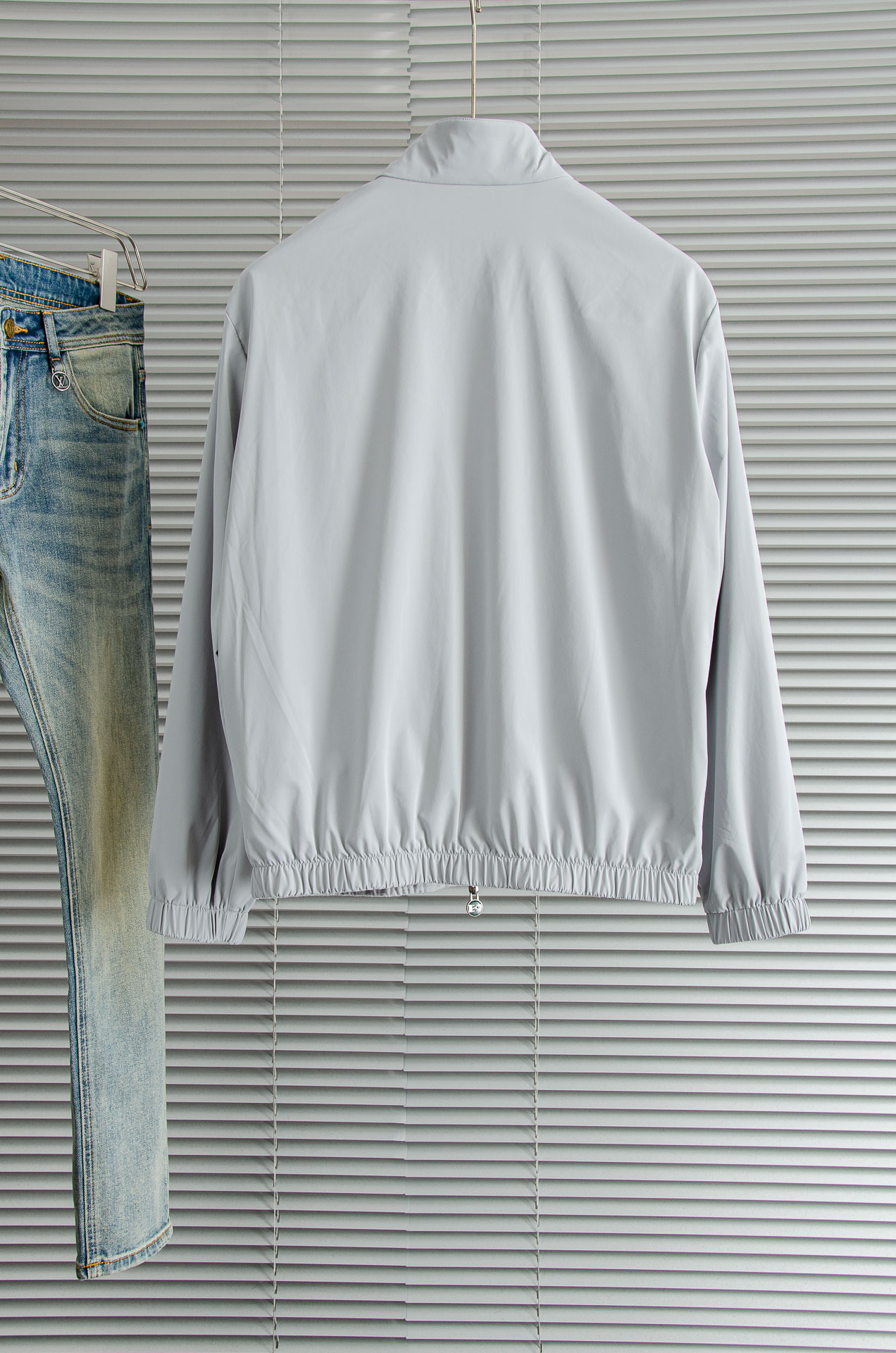 kiton 双面设计A面羊毛+羊绒B面高支高密定织三防面料呈现不同质感风格！双面穿立领夹克外套#采用双面