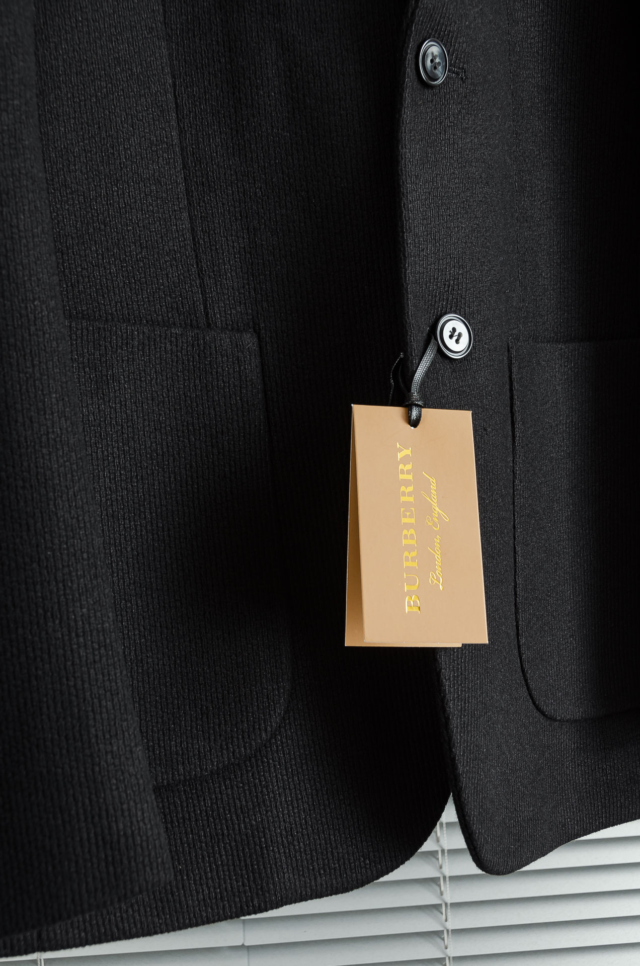 BUR#BERRY巴宝/莉2026FW羊毛混纺胸标点缀男士商务休闲西服#舒适有弹力，区别于普通的西装面料