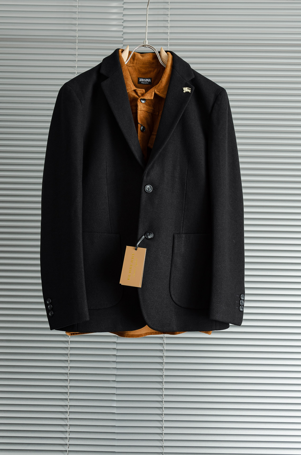 BUR#BERRY巴宝/莉2025FW羊毛混纺胸标点缀男士商务休闲西服#舒适有弹力，区别于普通的西装面料