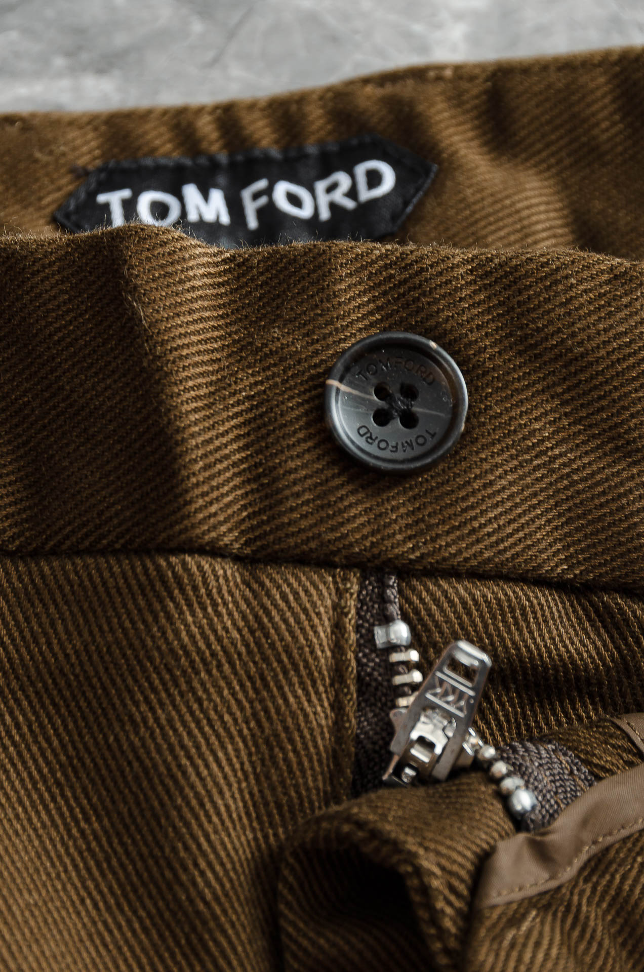 TF. 25FW秋冬新款轻奢时尚定制休闲西裤，简洁干练的风格，精致卓越的品质男装，每款的设计点跟舒适度都