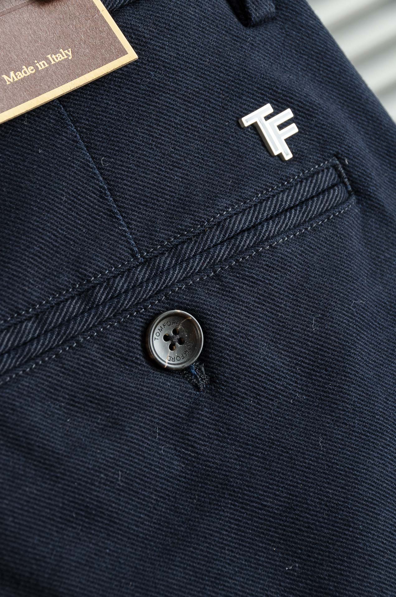 TF. 25FW秋冬新款轻奢时尚定制休闲西裤，简洁干练的风格，精致卓越的品质男装，每款的设计点跟舒适度都