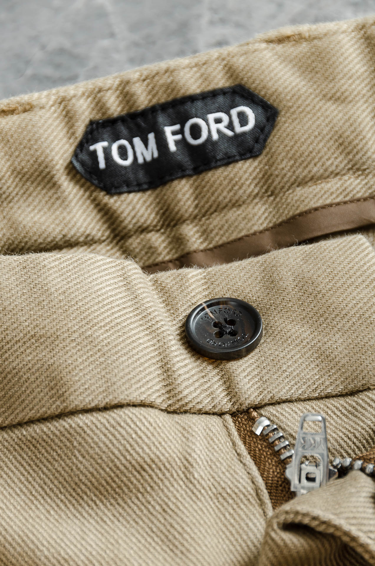 TF. 25FW秋冬新款轻奢时尚定制休闲西裤，简洁干练的风格，精致卓越的品质男装，每款的设计点跟舒适度都