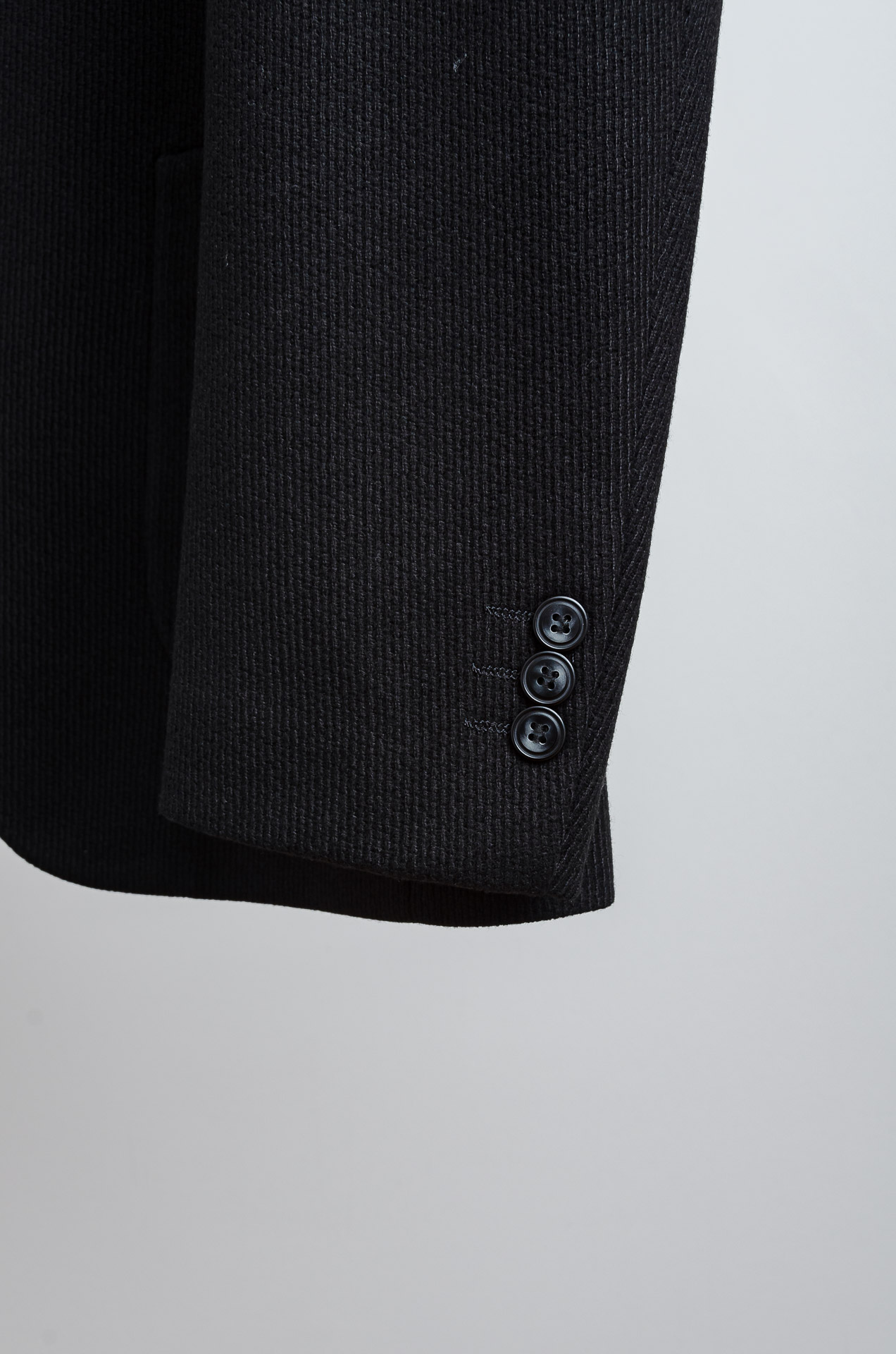 ☀️☀️ 阿玛尼 2025FW羊毛混纺胸标点缀男士商务休闲西服#舒适有弹力，区别于普通的西装面料，这个是