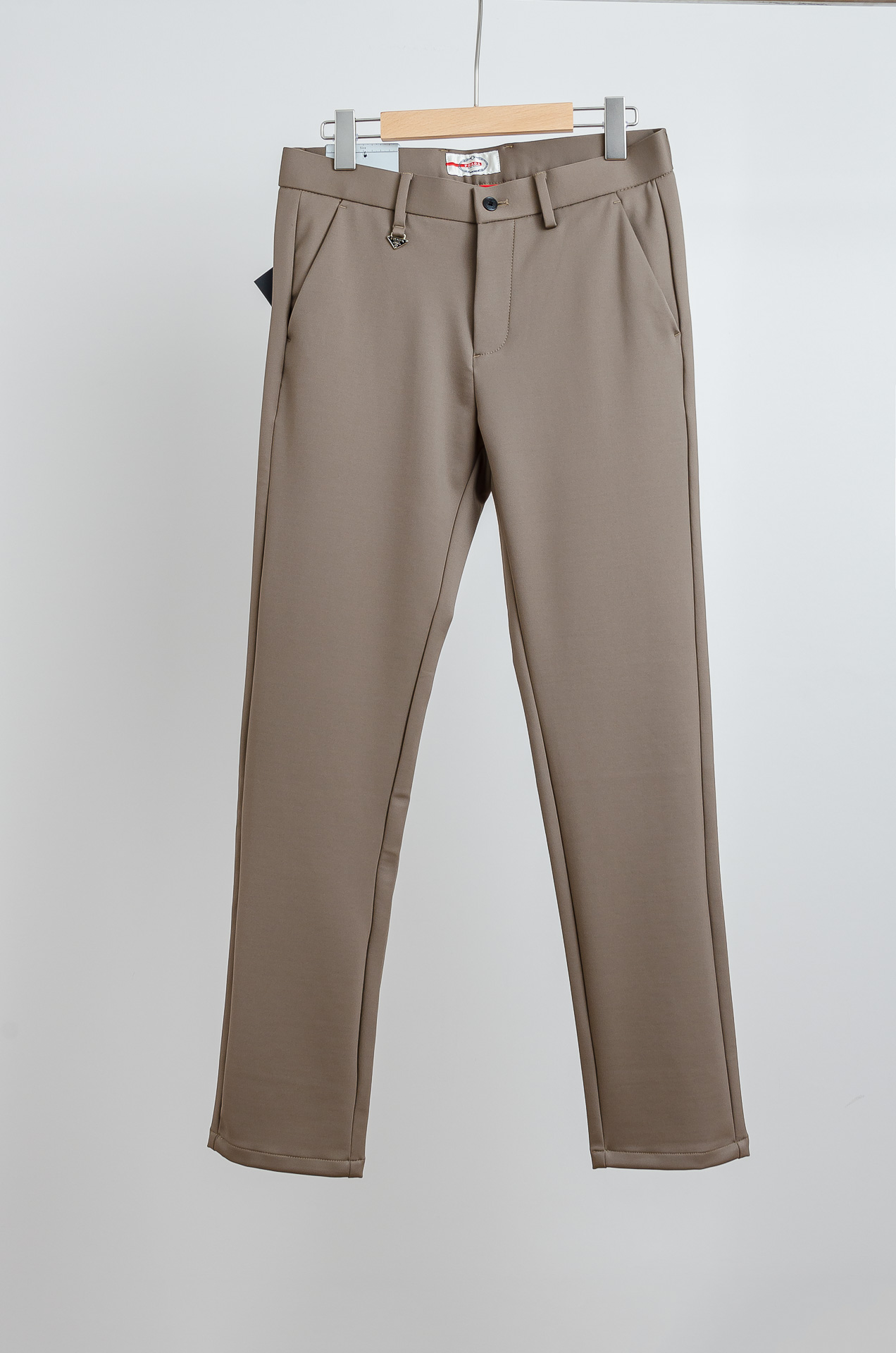 ☀️☀️ PRA#DA 普/拉达26FW秋冬新款轻奢时尚定制休闲西裤#简洁干练的风格，精致卓越的品质男装