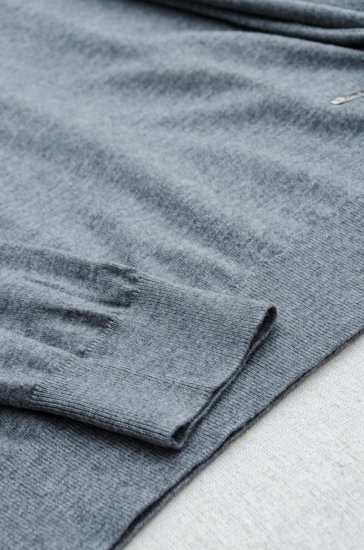 lP🆕 FW进口羊毛混纺面料男士翻领长袖毛衫#采用:46.3%腈纶+20%棉+16.9%锦纶+14.7%