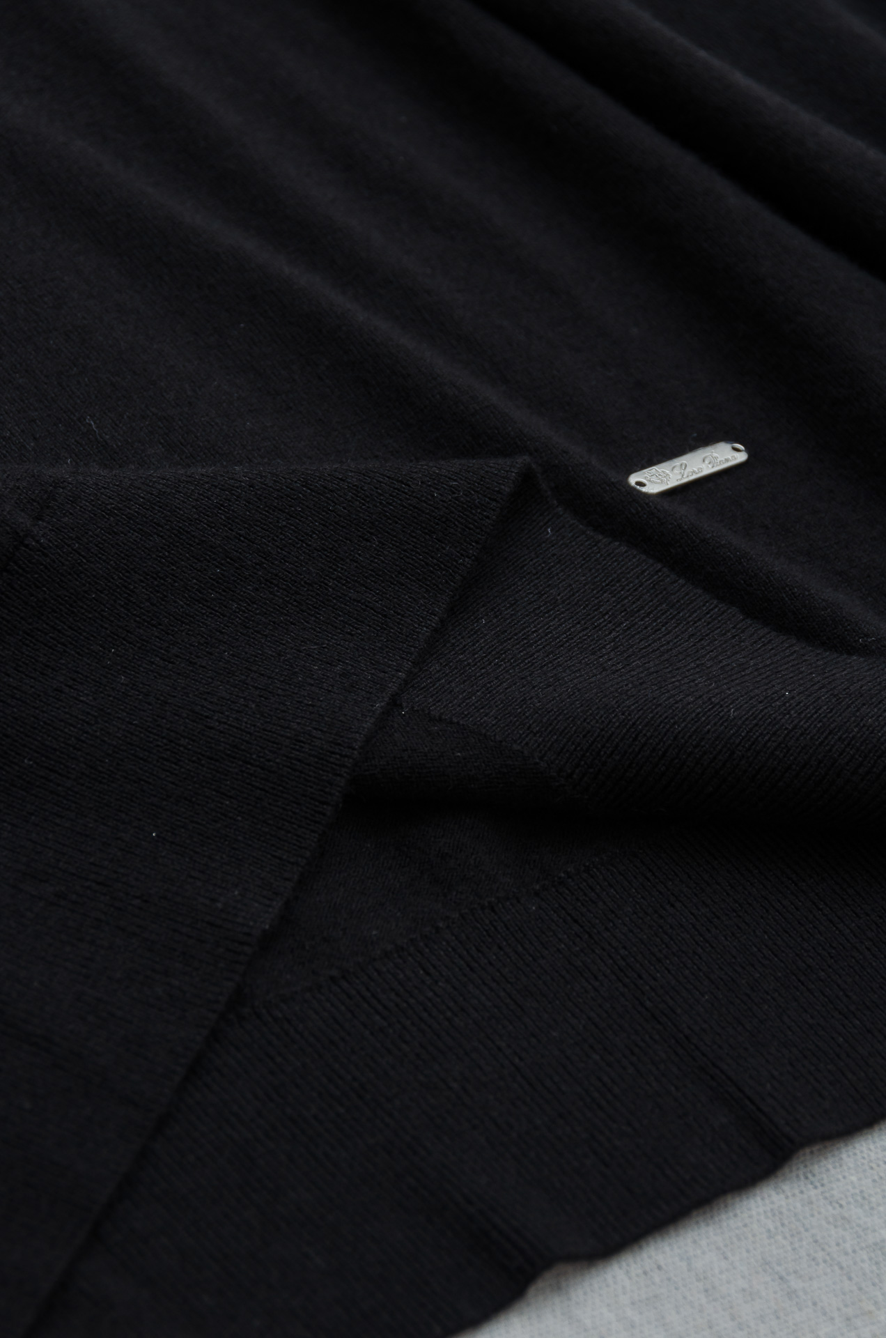 lP🆕 FW进口羊毛混纺面料男士翻领长袖毛衫#采用:46.3%腈纶+20%棉+16.9%锦纶+14.7%