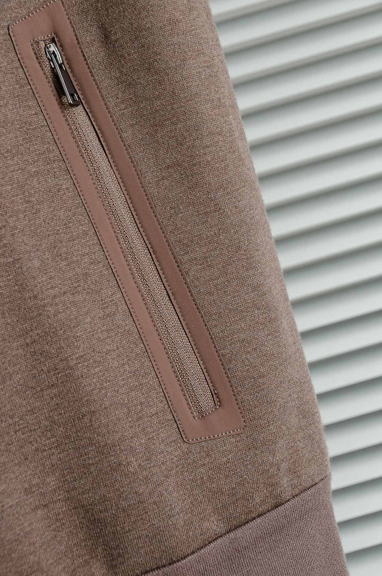 lP🆕 FW最新羊毛针织小立领男士马甲背心外套#采用46.5%聚酯纤维+31.1%+22.4腈纶工艺打造