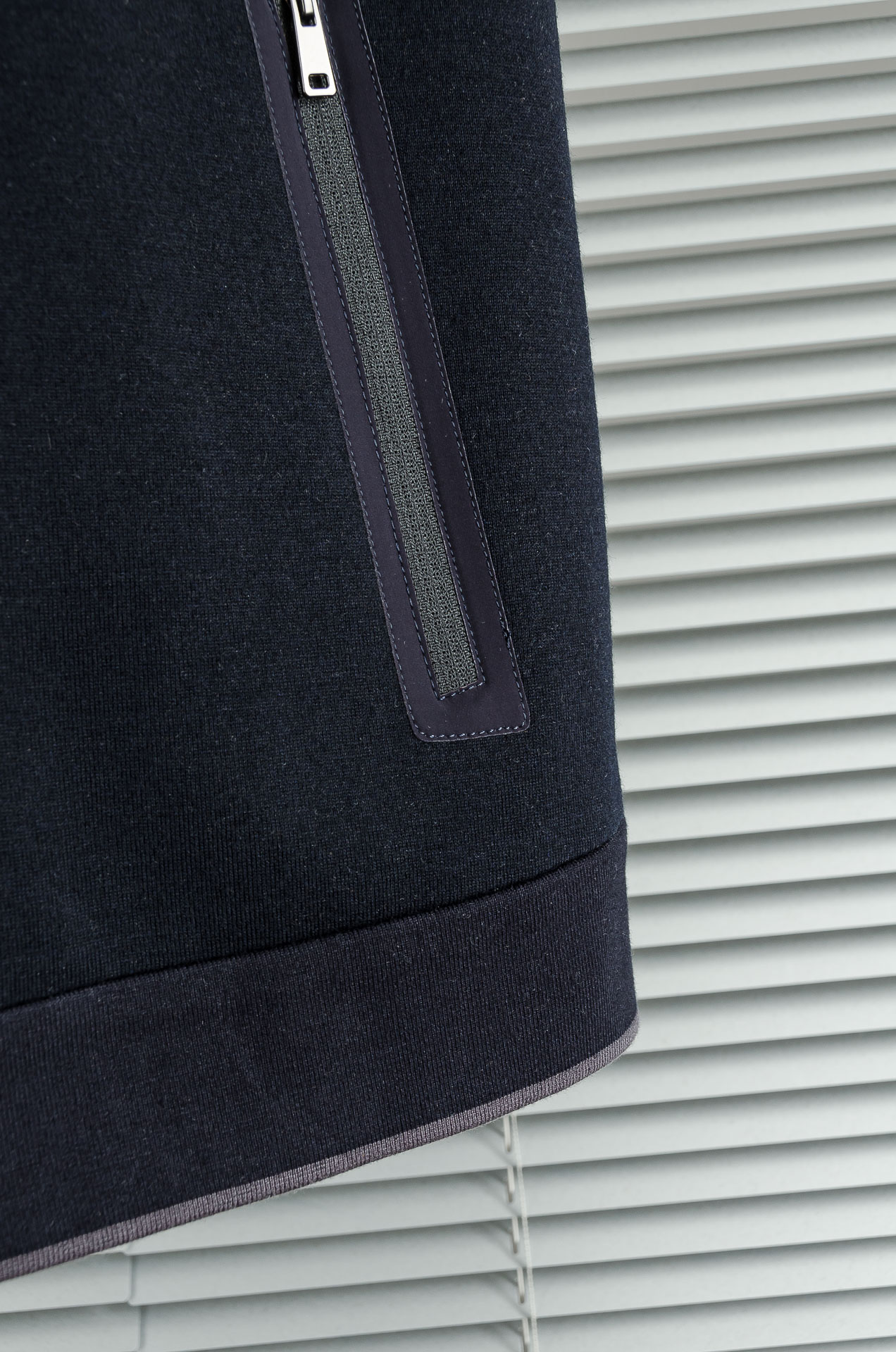 lP🆕 FW最新羊毛针织小立领男士马甲背心外套#采用46.5%聚酯纤维+31.1%+22.4腈纶工艺打造