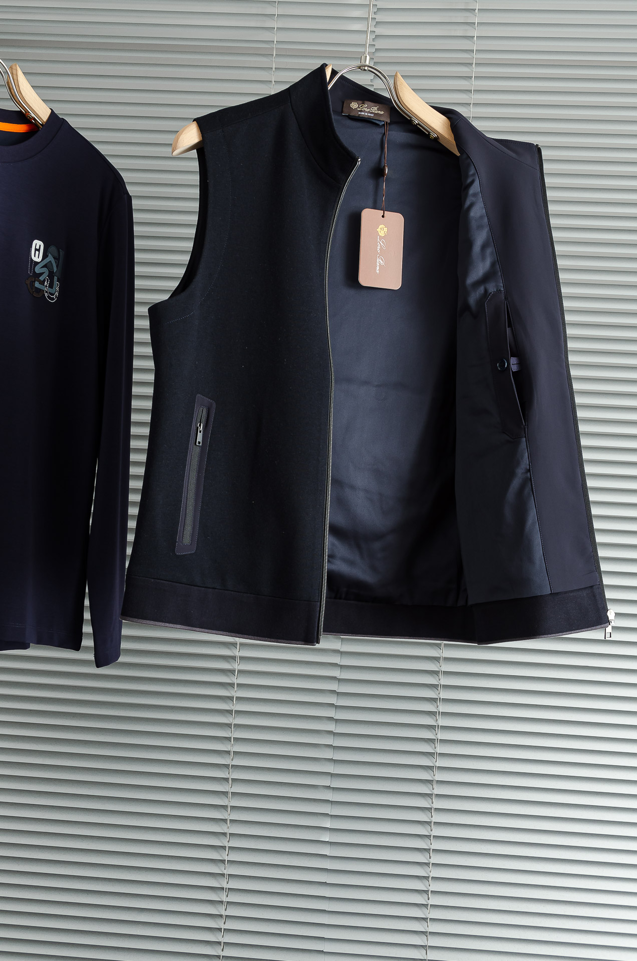 lP🆕 FW最新羊毛针织小立领男士马甲背心外套#采用46.5%聚酯纤维+31.1%+22.4腈纶工艺打造