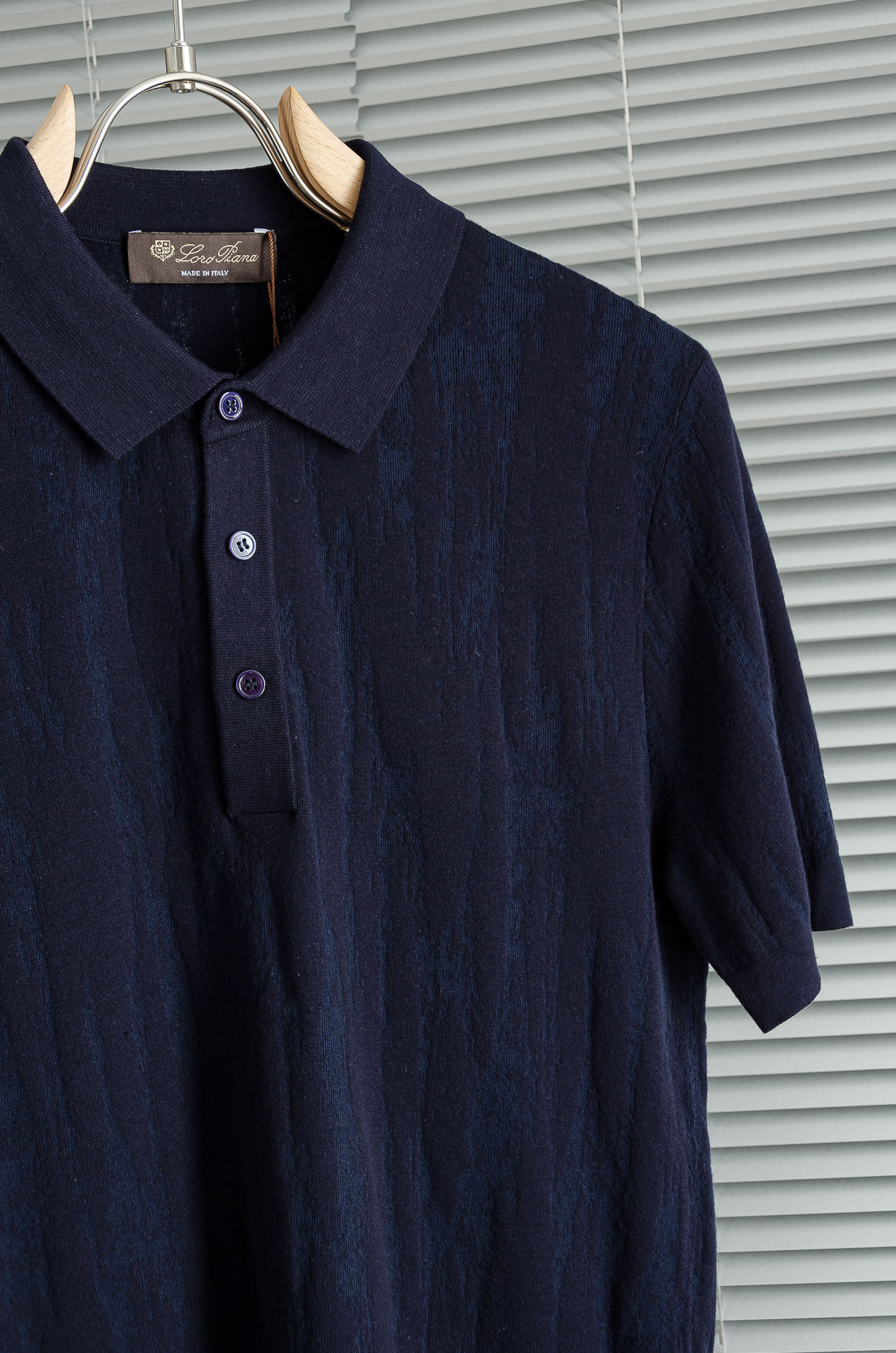 lP🆕 FW秋冬最新桑蚕丝混纺面料！上身保暖舒适亲肤男士翻领短袖针织T恤衫男人的衣橱必备单品！我想这是每