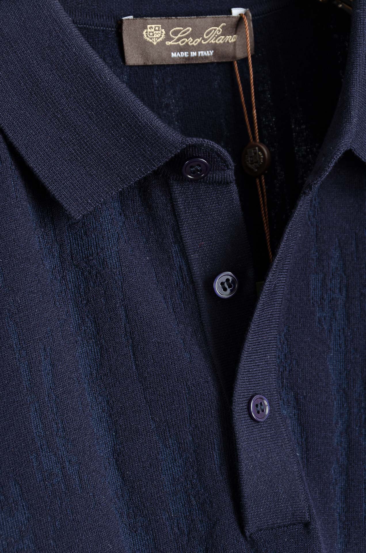 lP🆕 FW秋冬最新桑蚕丝混纺面料！上身保暖舒适亲肤男士翻领短袖针织T恤衫男人的衣橱必备单品！我想这是每