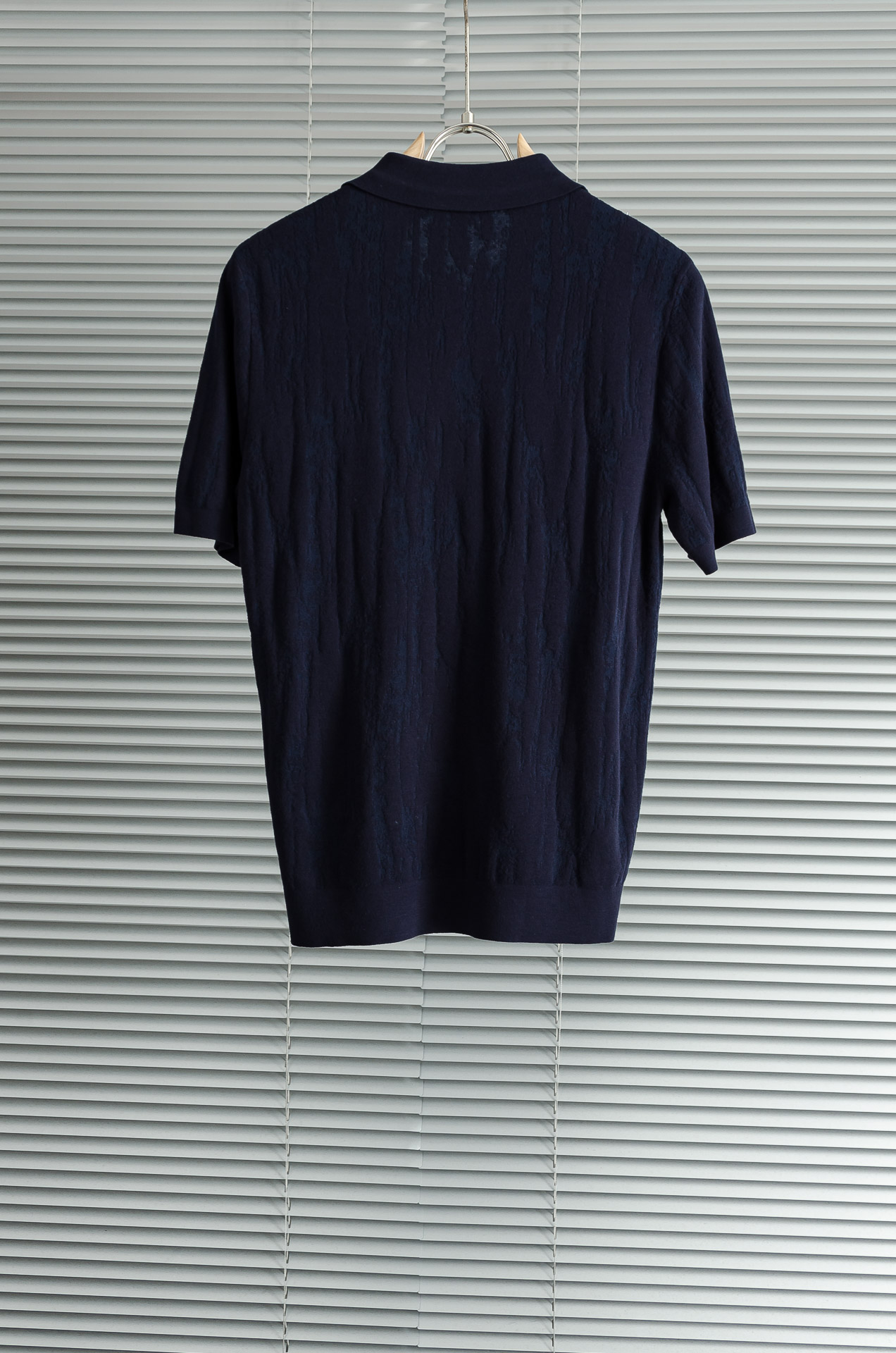 lP🆕 FW秋冬最新桑蚕丝混纺面料！上身保暖舒适亲肤男士翻领短袖针织T恤衫男人的衣橱必备单品！我想这是每