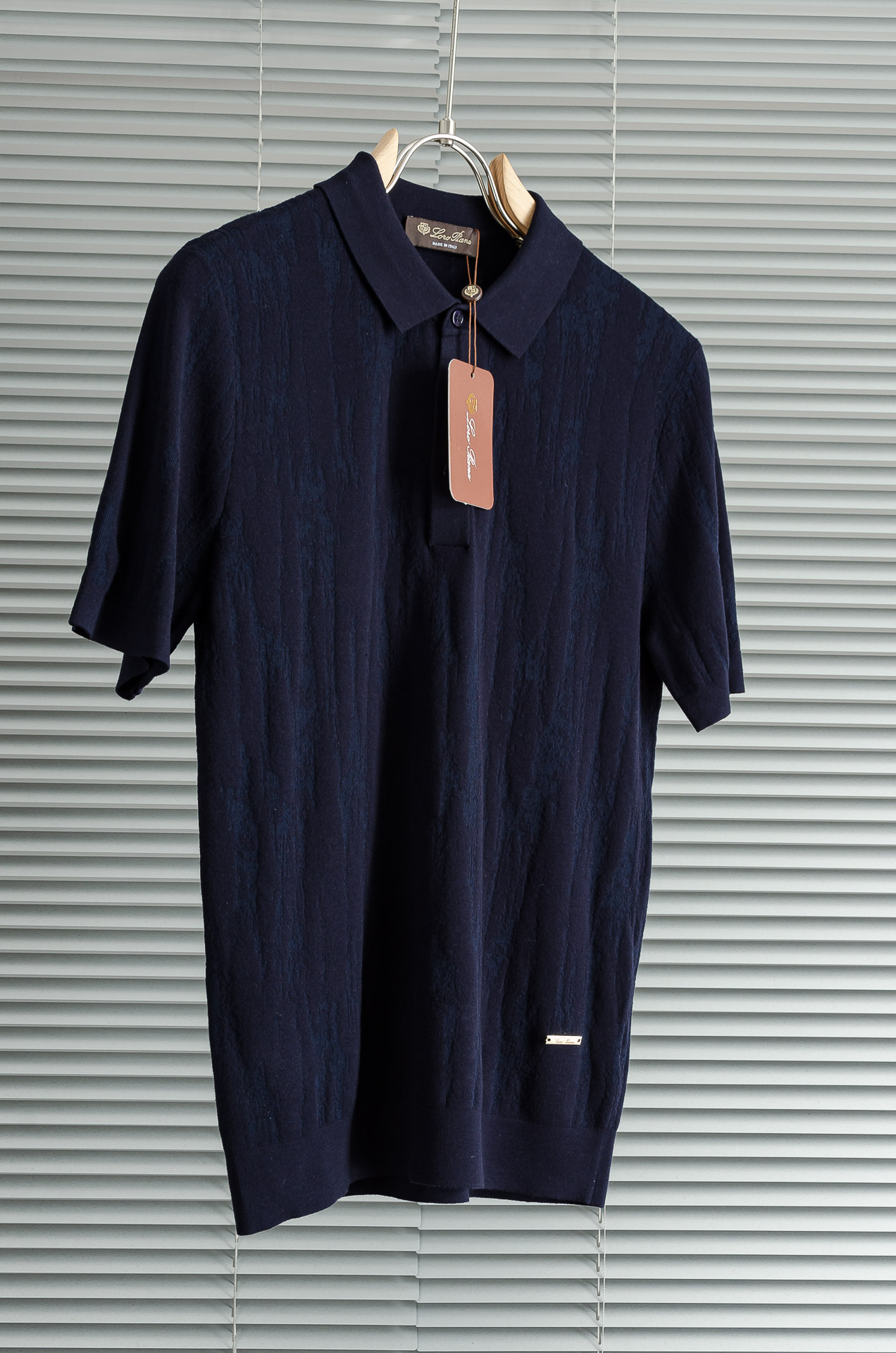 lP🆕 FW秋冬最新桑蚕丝混纺面料！上身保暖舒适亲肤男士翻领短袖针织T恤衫男人的衣橱必备单品！我想这是每