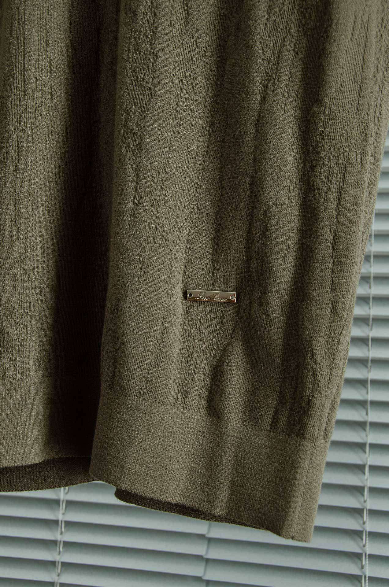 lP🆕 FW秋冬最新桑蚕丝混纺面料！上身保暖舒适亲肤男士翻领短袖针织T恤衫男人的衣橱必备单品！我想这是每