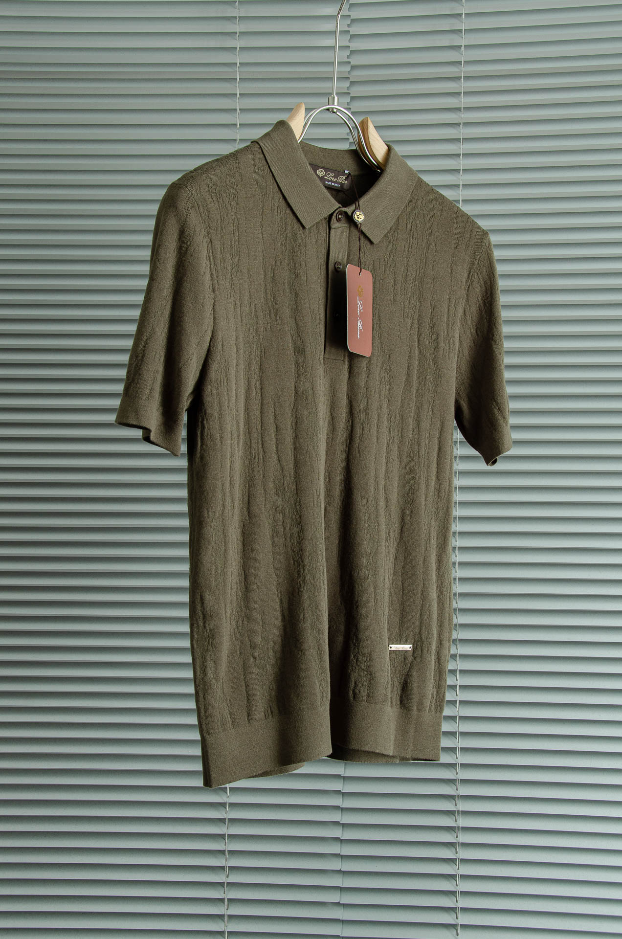 lP🆕 FW秋冬最新桑蚕丝混纺面料！上身保暖舒适亲肤男士翻领短袖针织T恤衫男人的衣橱必备单品！我想这是每