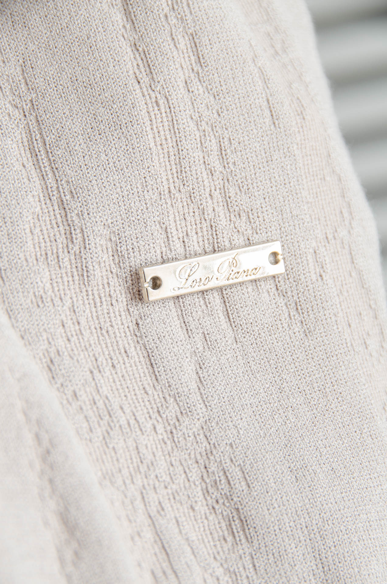 lP🆕 FW秋冬最新桑蚕丝混纺面料！上身保暖舒适亲肤男士翻领短袖针织T恤衫男人的衣橱必备单品！我想这是每