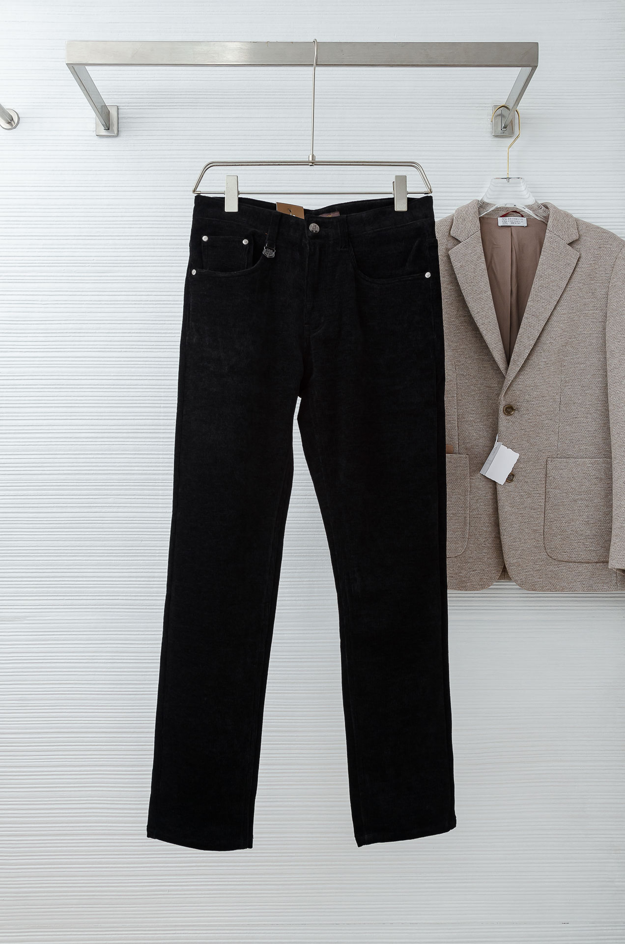 lP🆕 🇮🇹2025FW秋冬最新复古灯芯绒休闲长裤#面料为天然棉质灯芯绒，保留了棉的柔软、吸湿性与舒适度