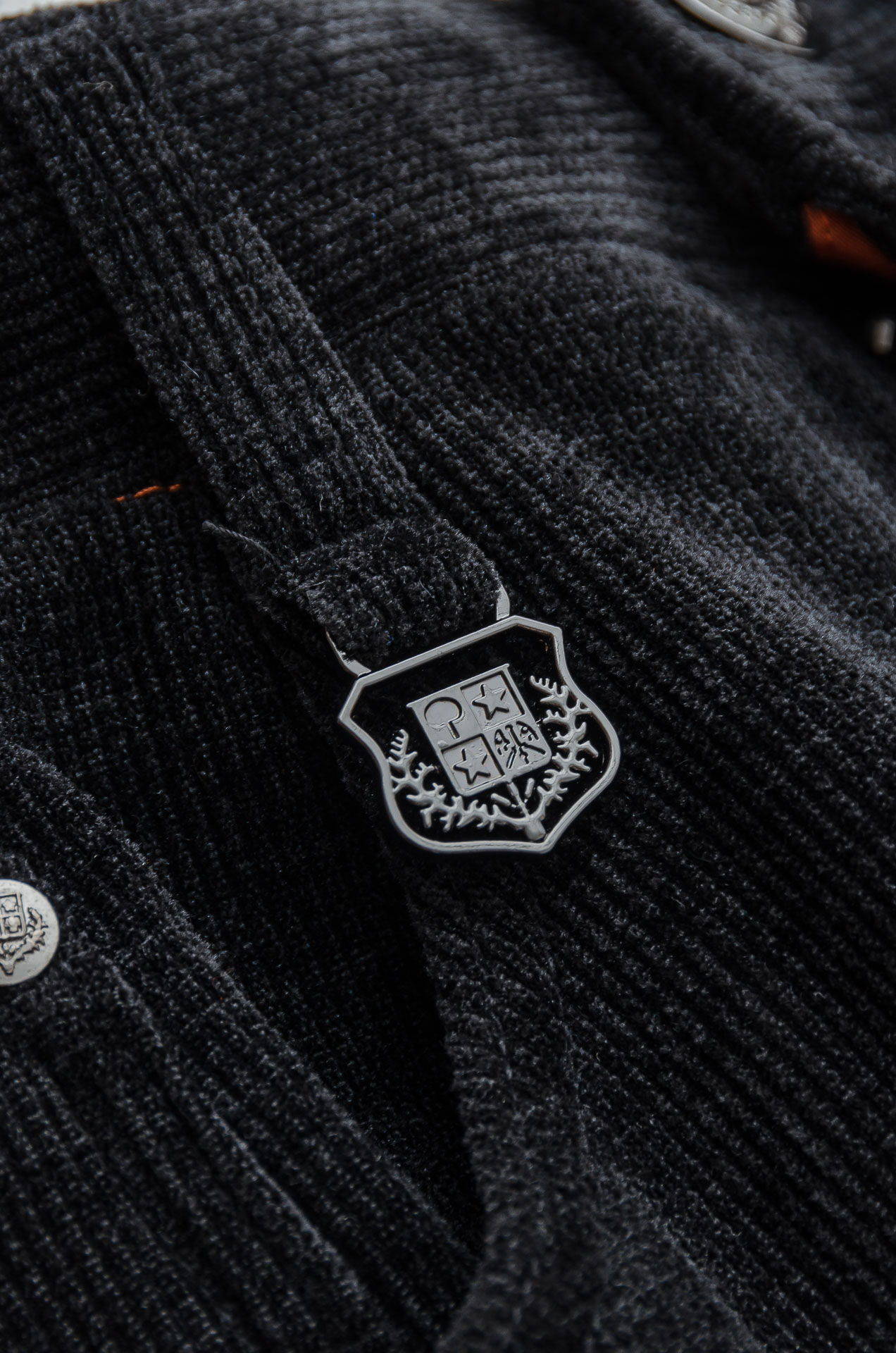 lP🆕 🇮🇹2025FW秋冬最新复古灯芯绒休闲长裤#面料为天然棉质灯芯绒，保留了棉的柔软、吸湿性与舒适度