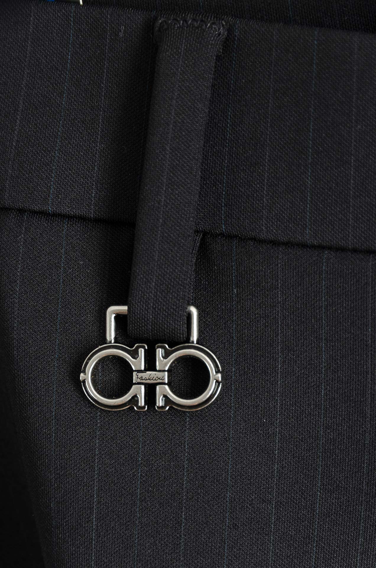 FERRA#GAMO菲拉格慕25FW秋冬新款轻奢时尚定制休闲西裤#简洁干练的风格，精致卓越的品质男装，每