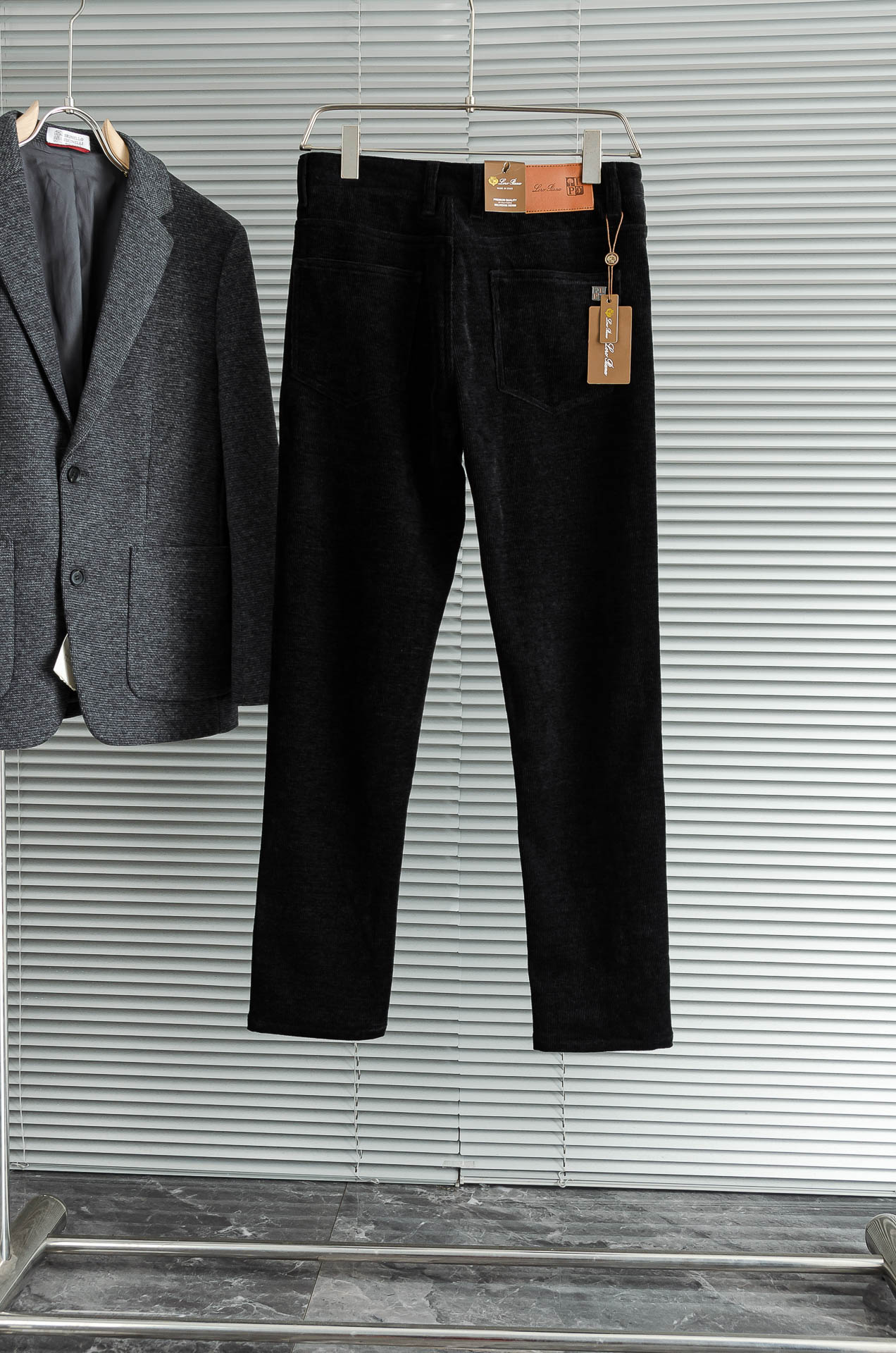 lp🆕 🇮🇹2026FW秋冬最新复古灯芯绒休闲长裤#面料为天然棉质灯芯绒，保留了棉的柔软、吸湿性与舒适度