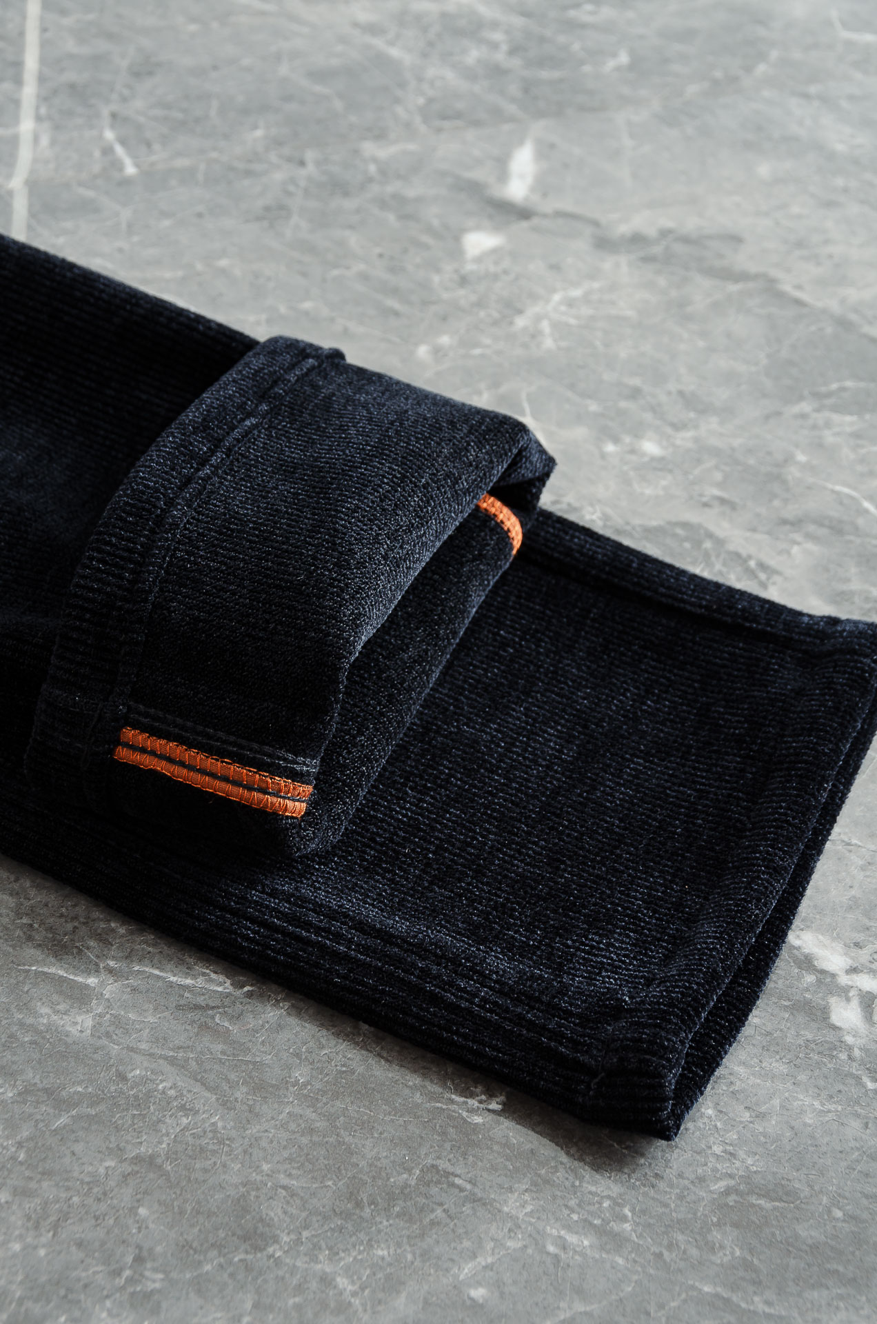 lp🆕 🇮🇹2026FW秋冬最新复古灯芯绒休闲长裤#面料为天然棉质灯芯绒，保留了棉的柔软、吸湿性与舒适度