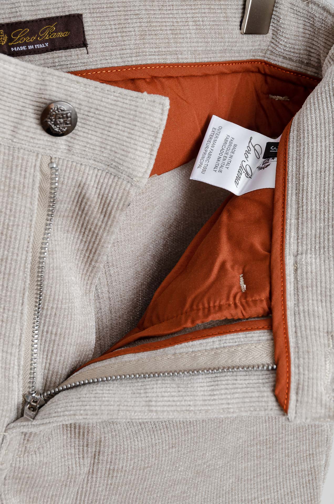 ☀️☀️ lp🆕 🇮🇹26FW秋冬最新复古灯芯绒休闲长裤#面料为天然棉质灯芯绒，保留了棉的柔软、吸湿性与