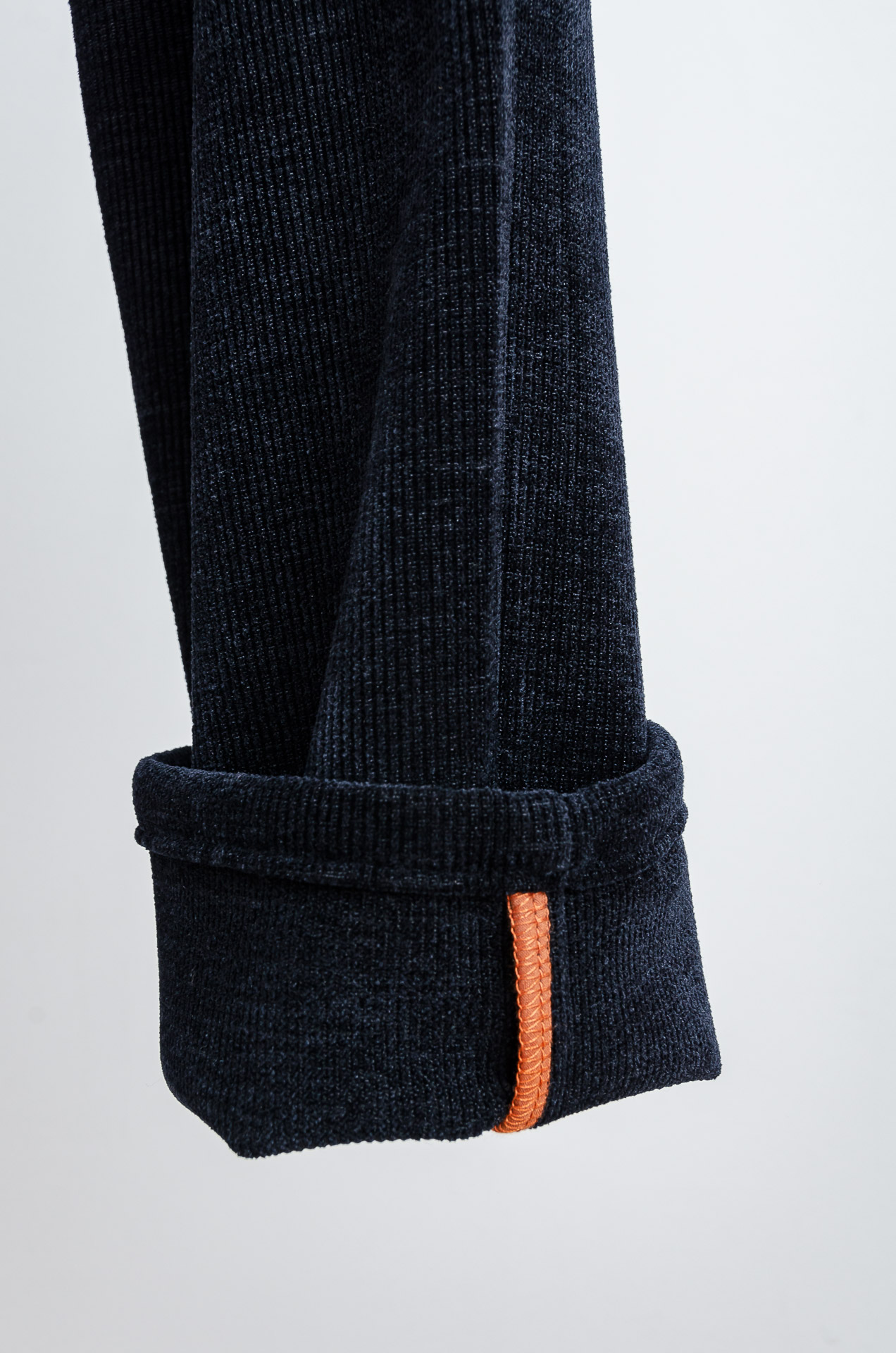 ☀️☀️ lp🆕 🇮🇹26FW秋冬最新复古灯芯绒休闲长裤#面料为天然棉质灯芯绒，保留了棉的柔软、吸湿性与