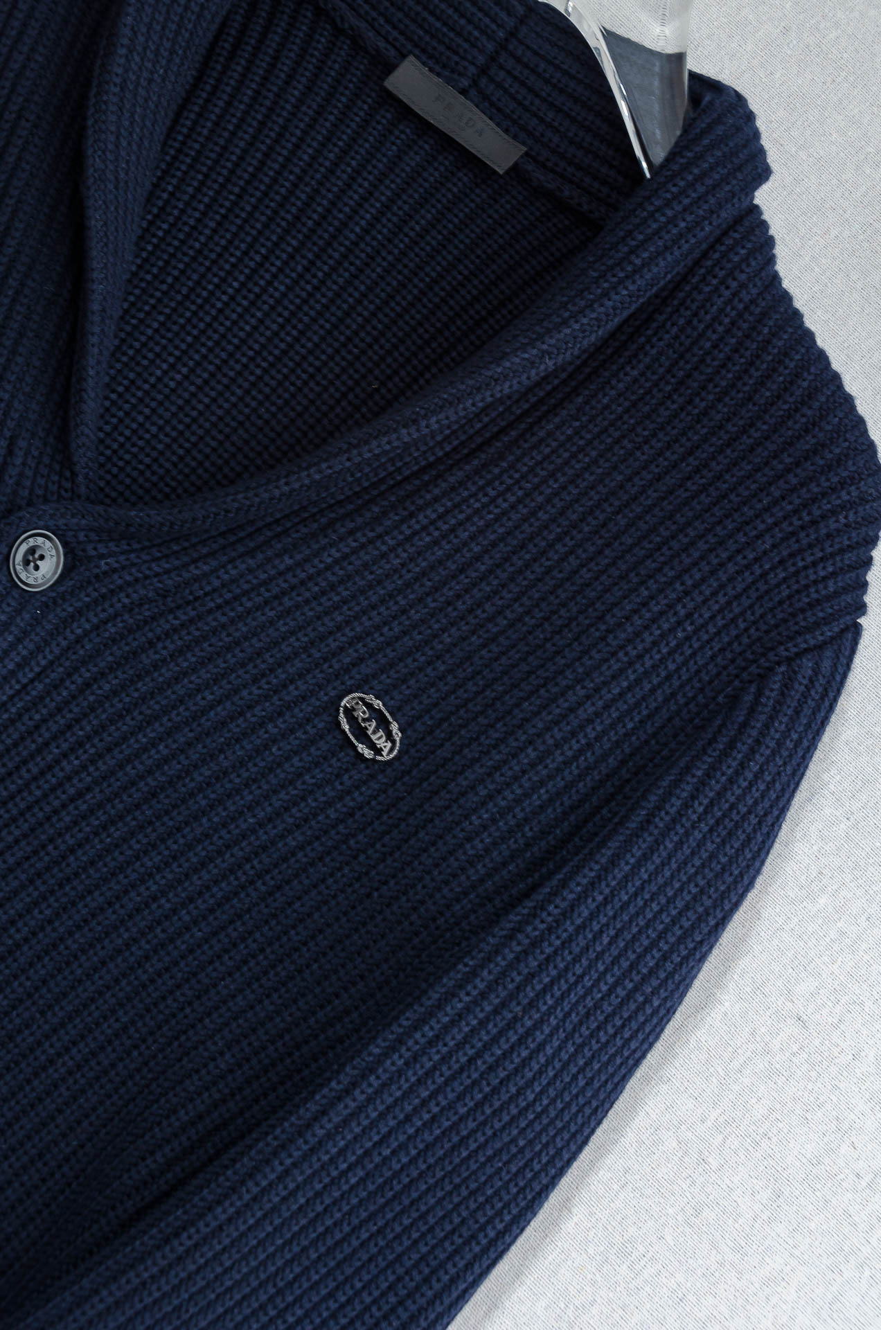 PRA* DA 普拉达 2025FW秋冬新品高端品质顶级版本 ！男士高端简约羊绒羊毛混纺开衫毛衣/羊毛衫