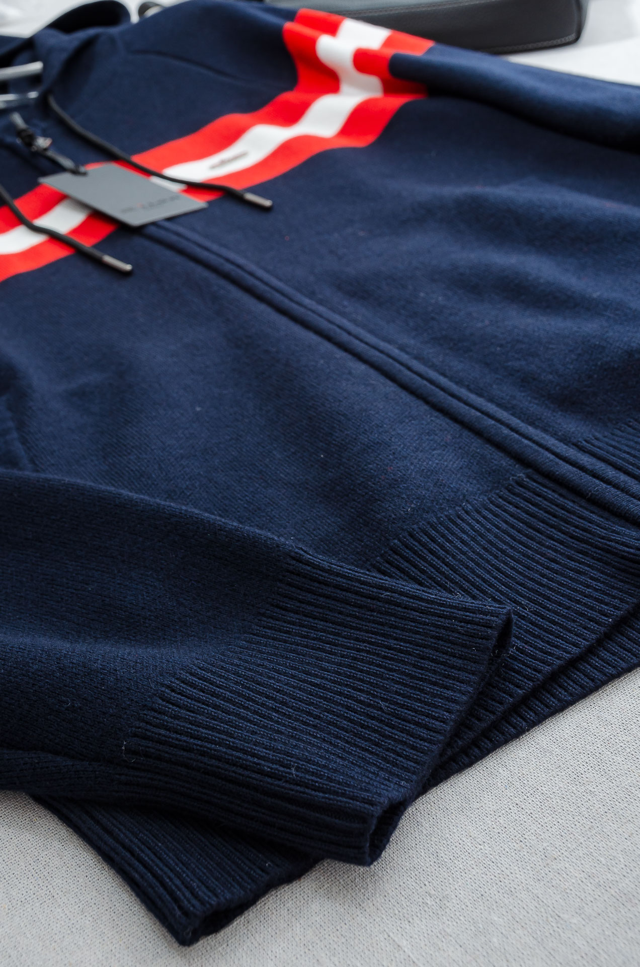 Kit#on 2025秋冬新品高端品质顶级版本 ！男士高端简约羊绒羊毛混纺开衫毛衣/羊毛衫# 高端Cou