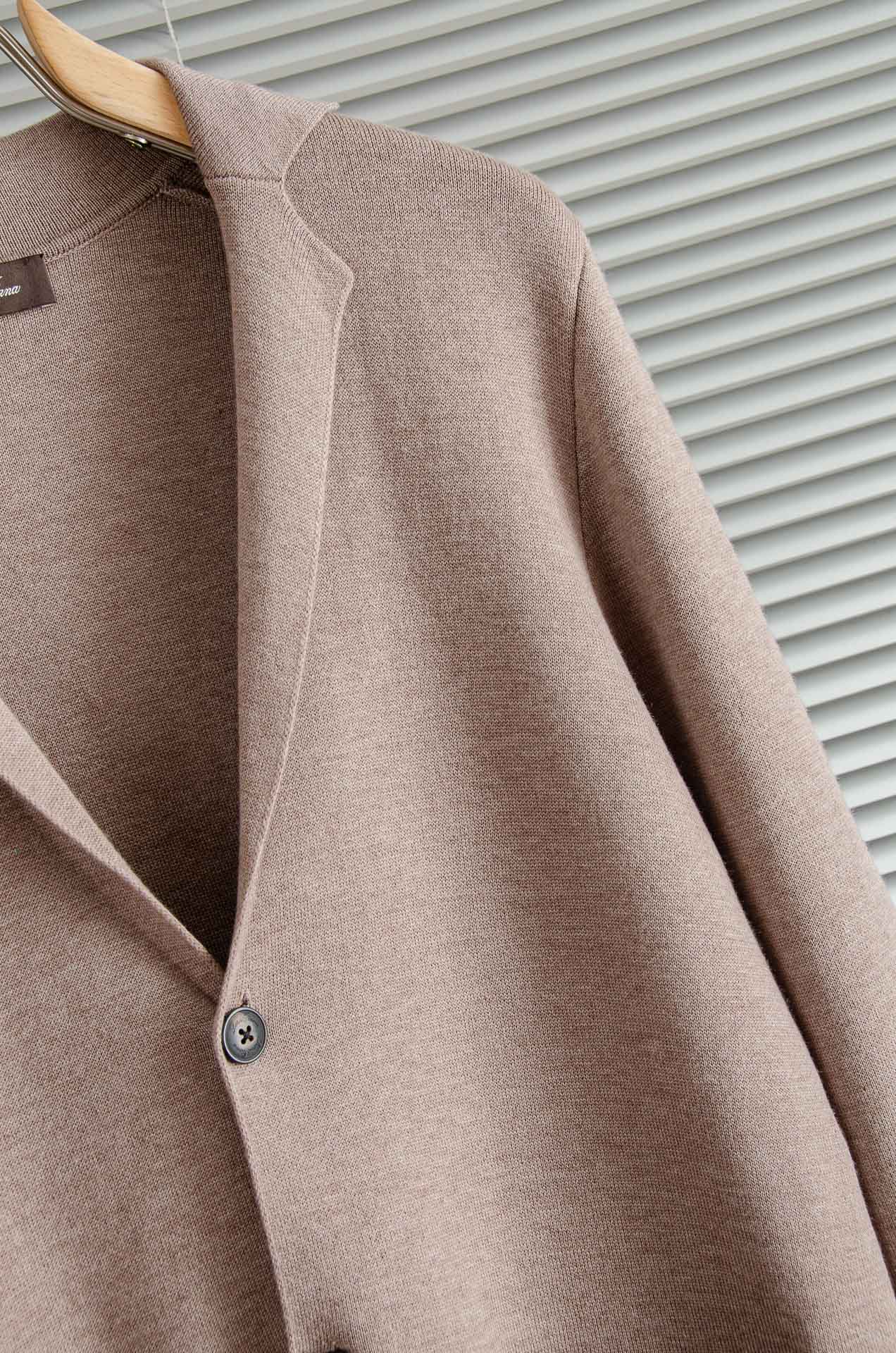 Loro*Piana / lP🆕 //秋冬新品高端品质顶级版本 ！男士高端简约羊绒羊毛混纺开衫毛衣/羊毛