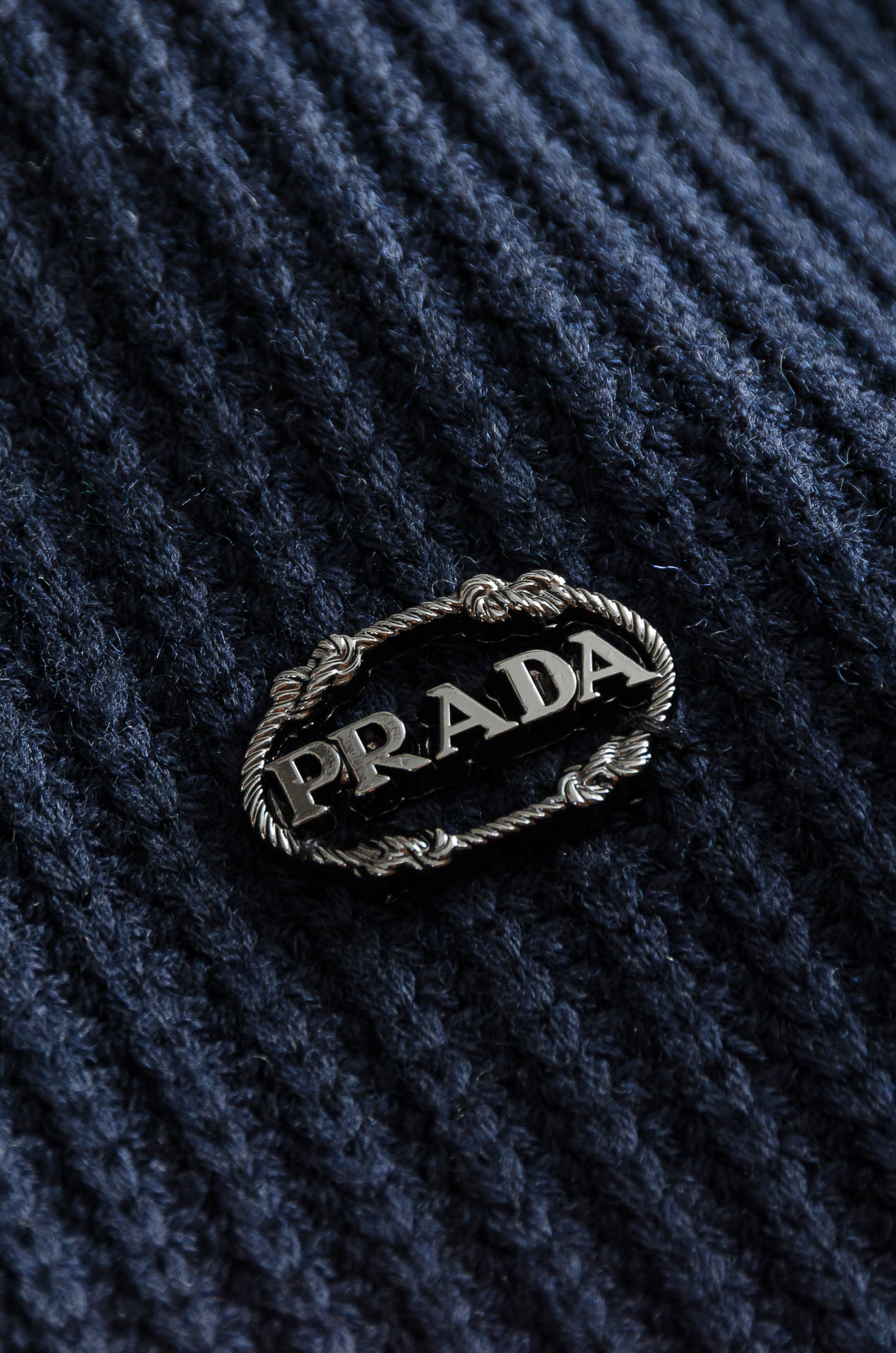 PRA* DA 普拉达 2025FW秋冬新品高端品质顶级版本 ！男士高端简约羊绒羊毛混纺开衫毛衣/羊毛衫