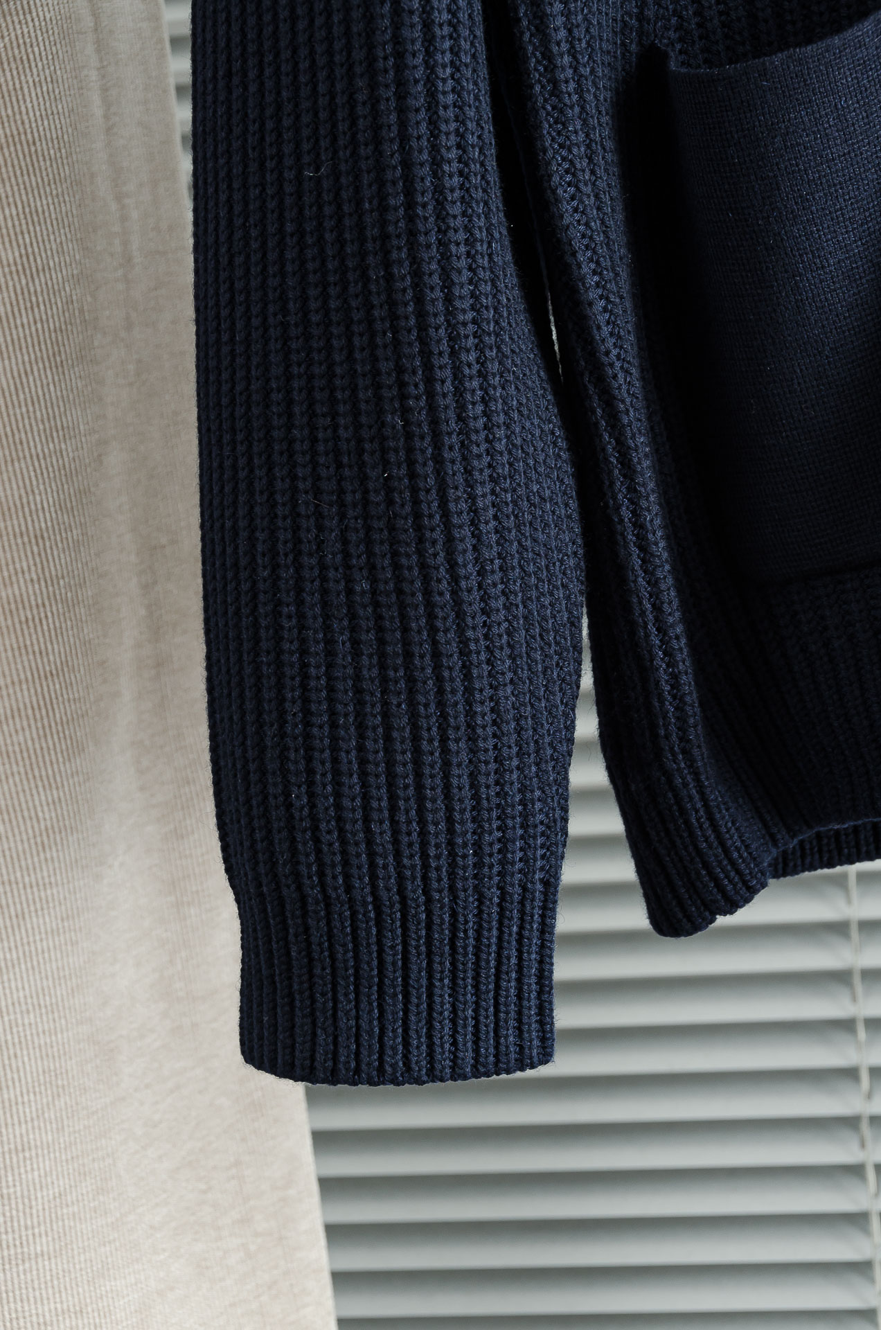 PRA* DA 普拉达 2025FW秋冬新品高端品质顶级版本 ！男士高端简约羊绒羊毛混纺开衫毛衣/羊毛衫