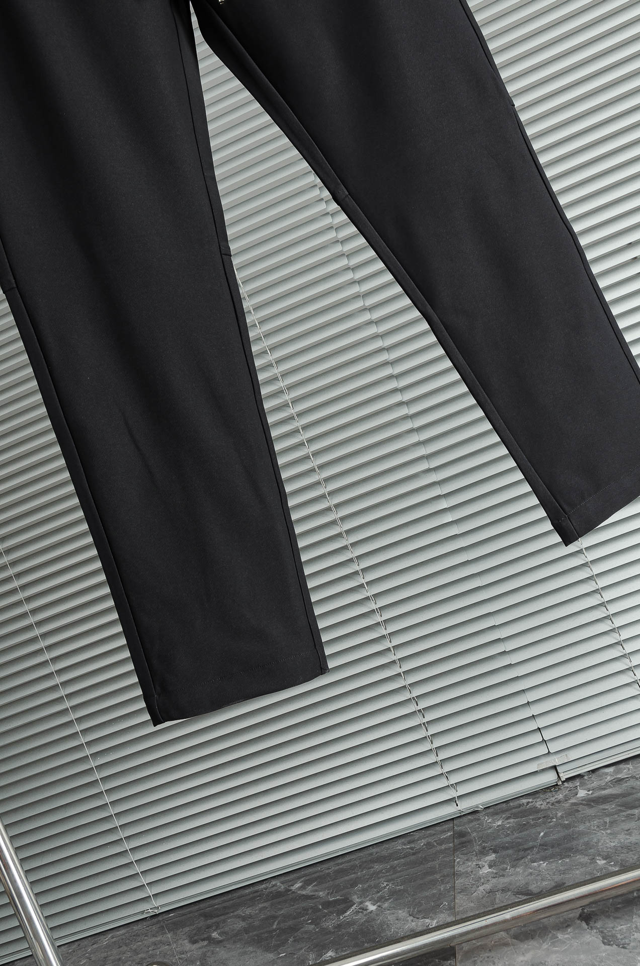 露露 抽绳腰头男士休闲舒适直筒长裤#其匠心打造，毋庸置疑的极品重磅，无需过多的词汇来形容这款人气单品，光