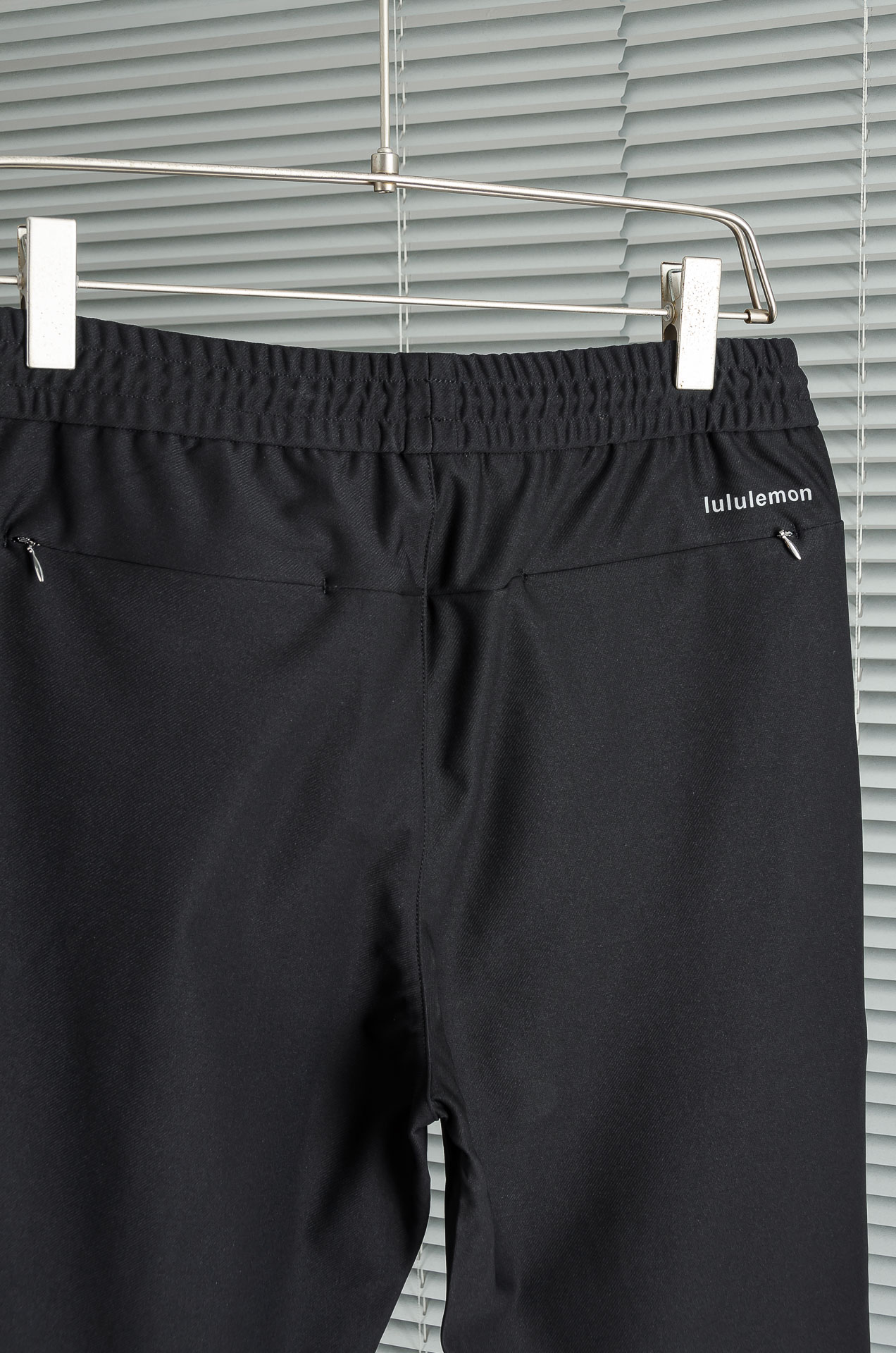 露露 抽绳腰头男士休闲舒适直筒长裤#其匠心打造，毋庸置疑的极品重磅，无需过多的词汇来形容这款人气单品，光